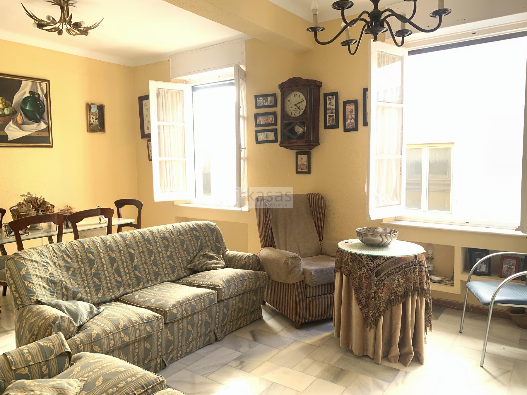 For sale of flat in Jerez de la Frontera