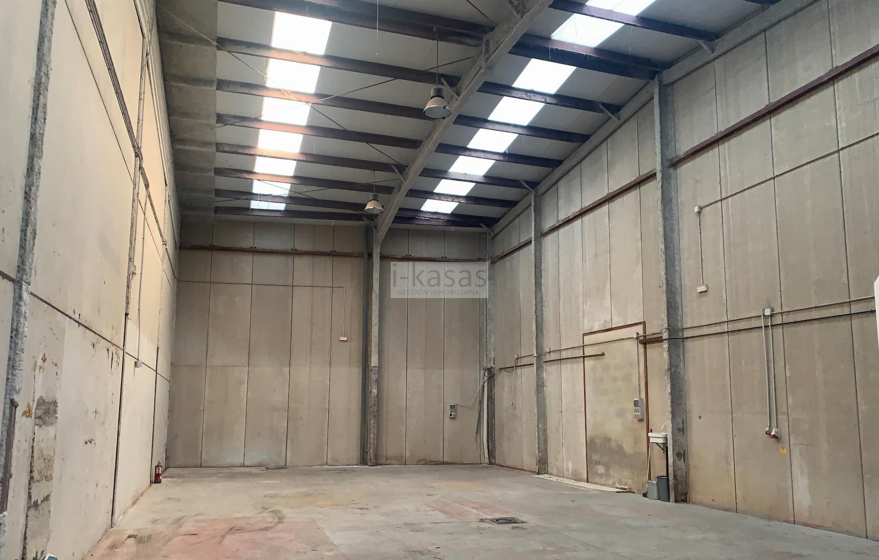 For sale of industrial plant/warehouse in Jerez de la Frontera