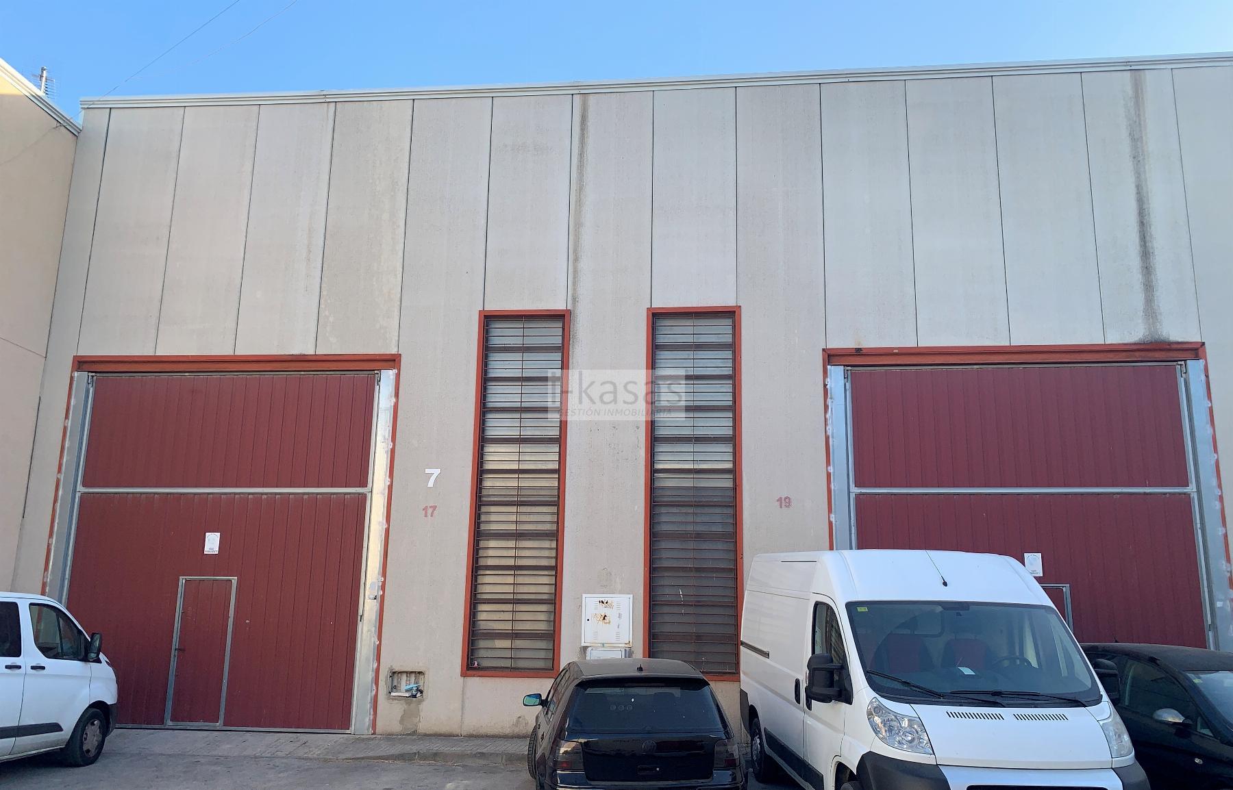 For sale of industrial plant/warehouse in Jerez de la Frontera