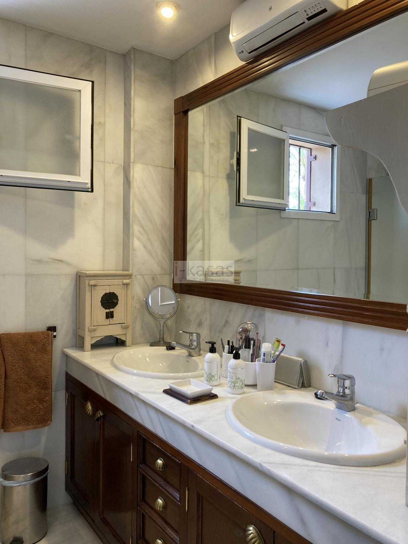 For sale of house in Jerez de la Frontera