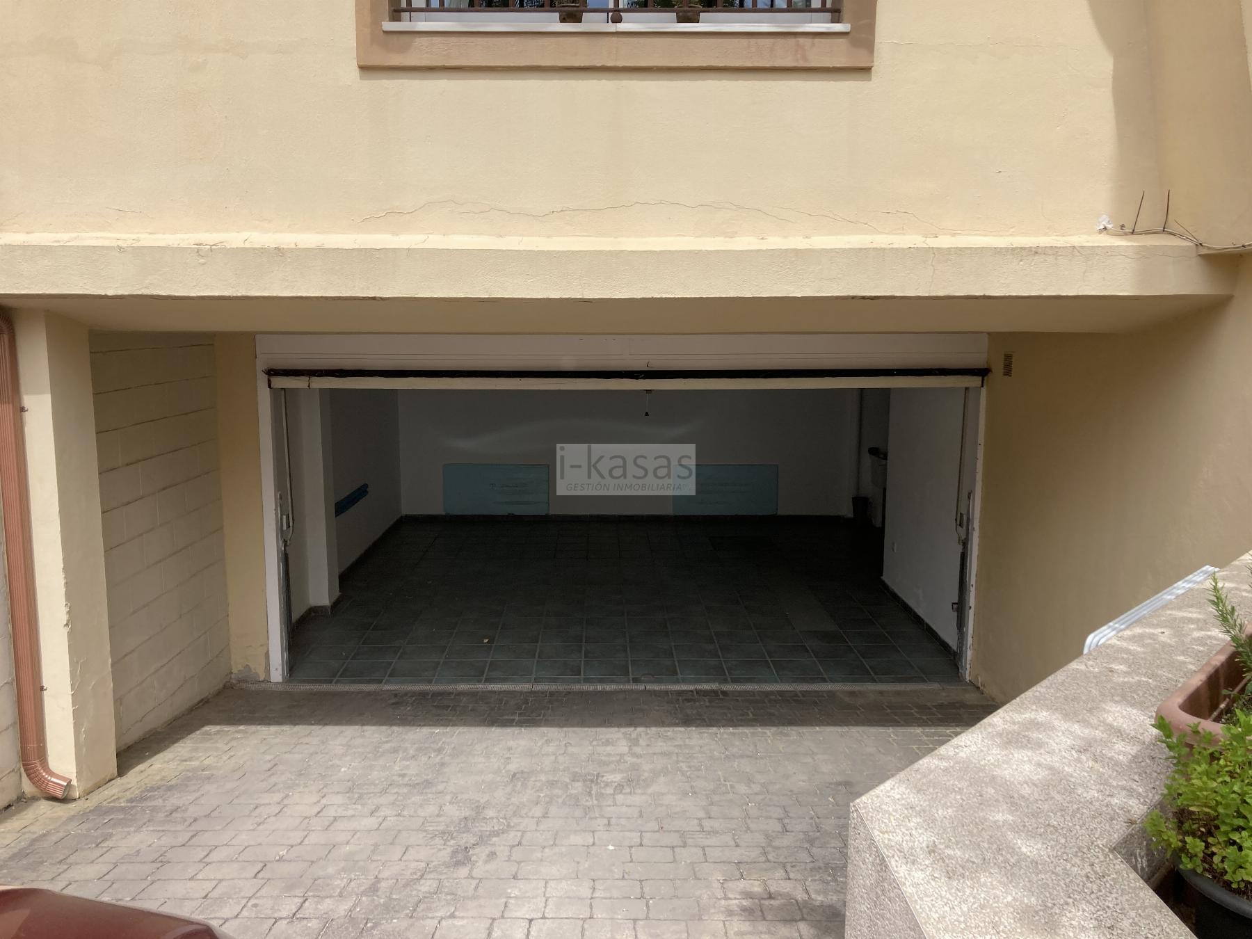 For sale of house in Jerez de la Frontera