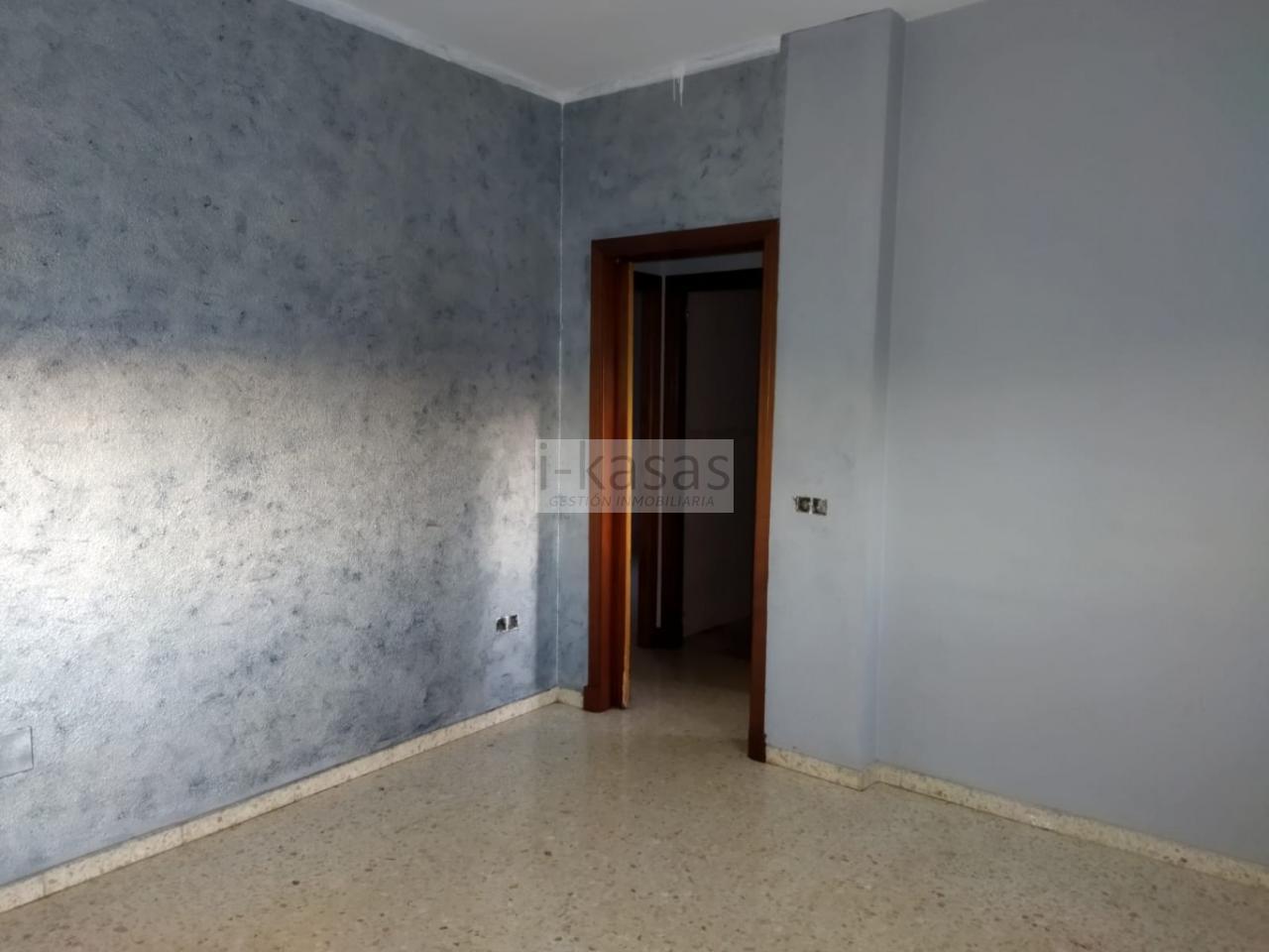 For sale of flat in Chipiona