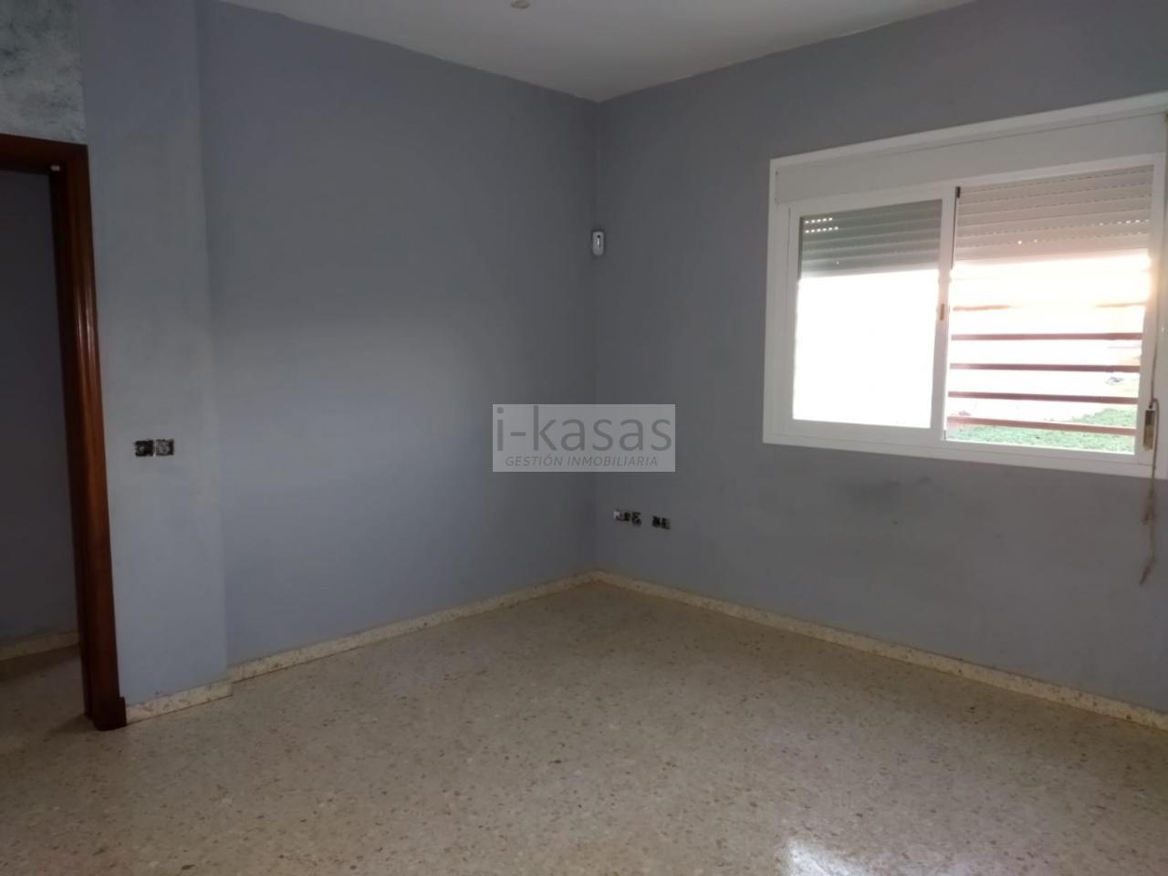 For sale of flat in Chipiona