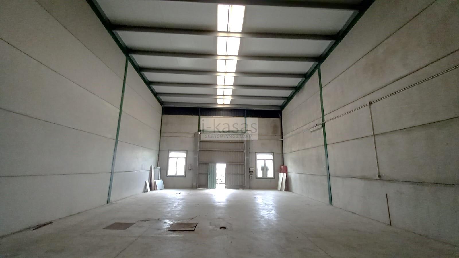 For sale of industrial plant/warehouse in Jerez de la Frontera