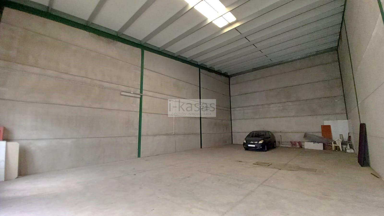 For sale of industrial plant/warehouse in Jerez de la Frontera