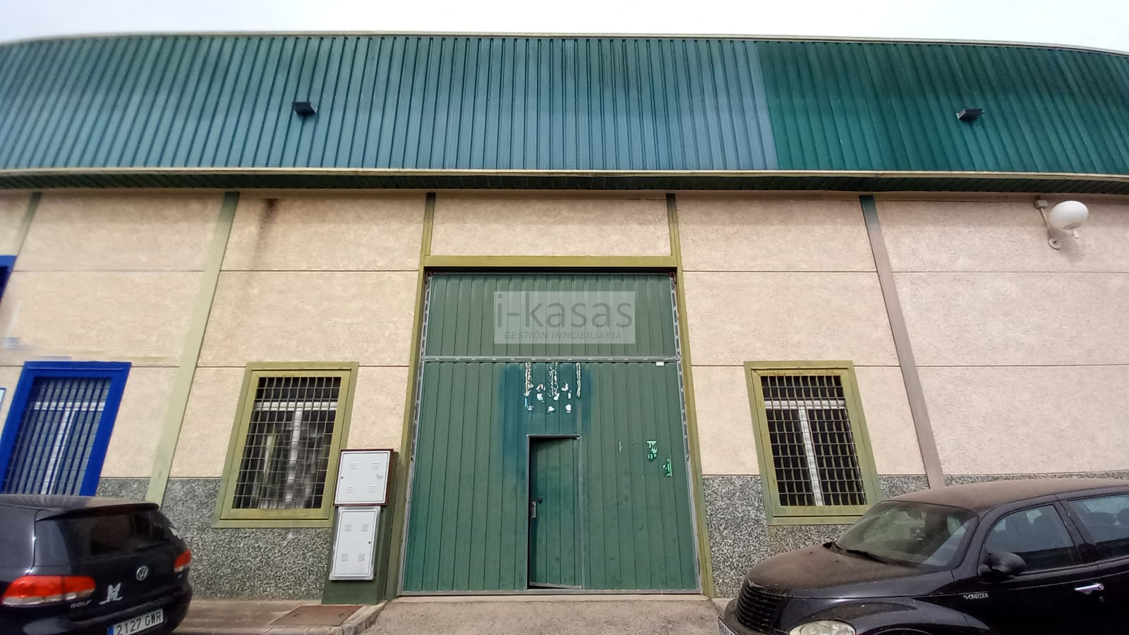 For sale of industrial plant/warehouse in Jerez de la Frontera