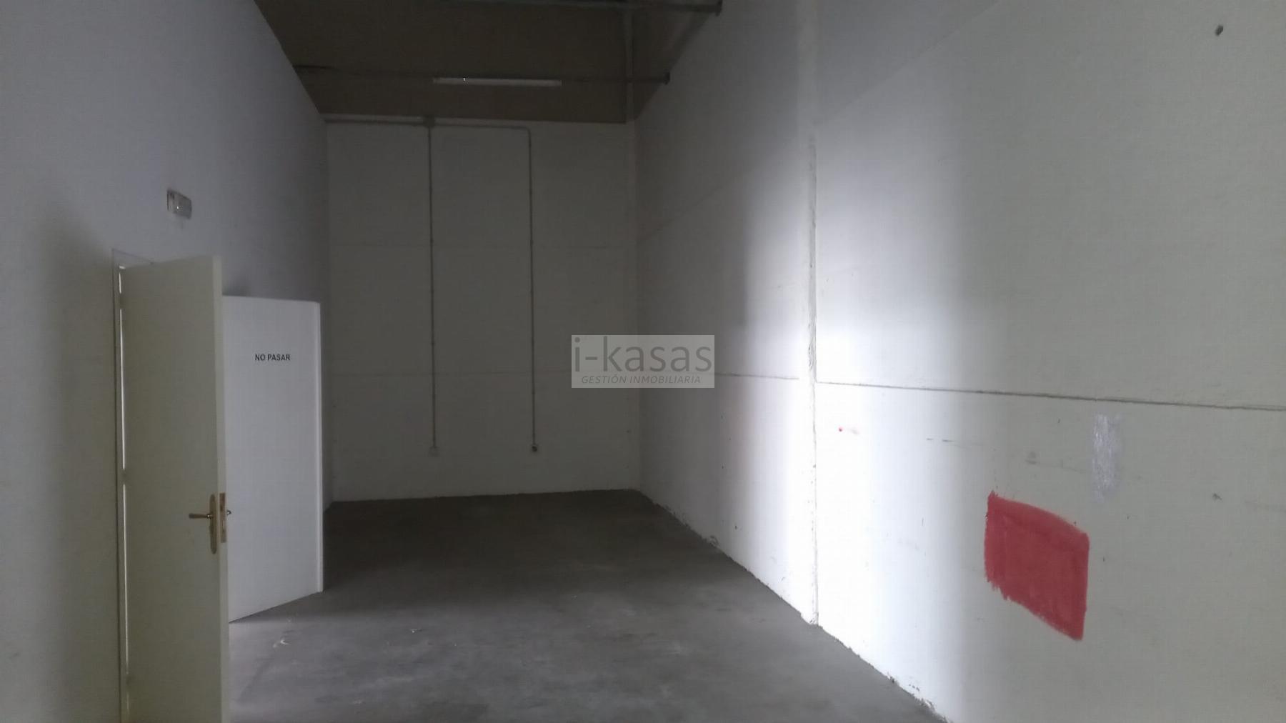For sale of industrial plant/warehouse in Jerez de la Frontera