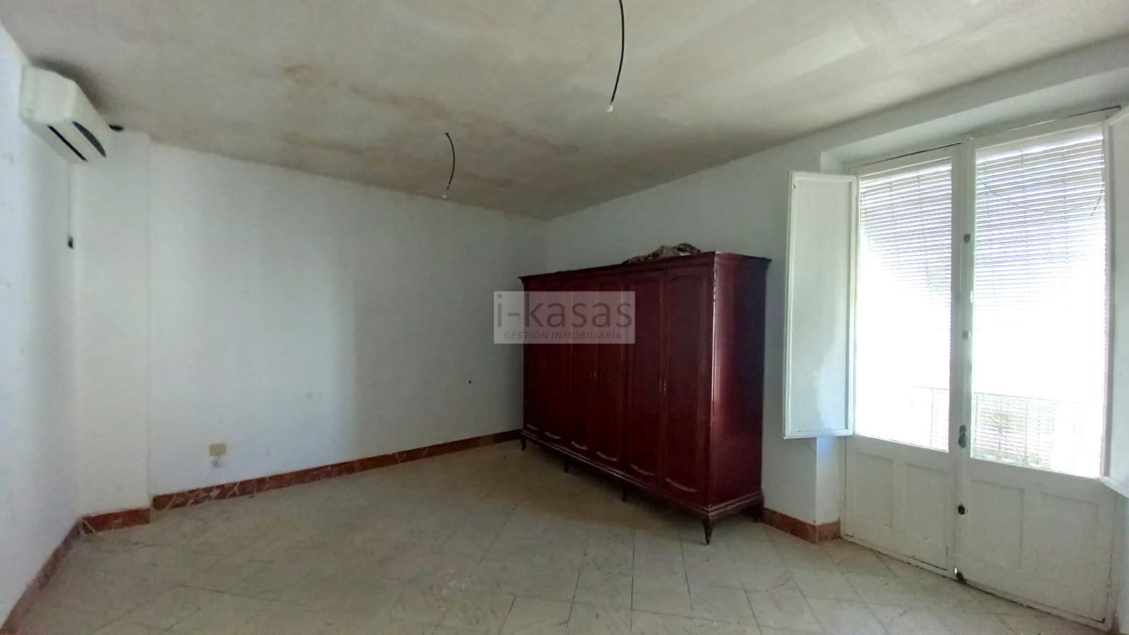 For sale of house in Jerez de la Frontera