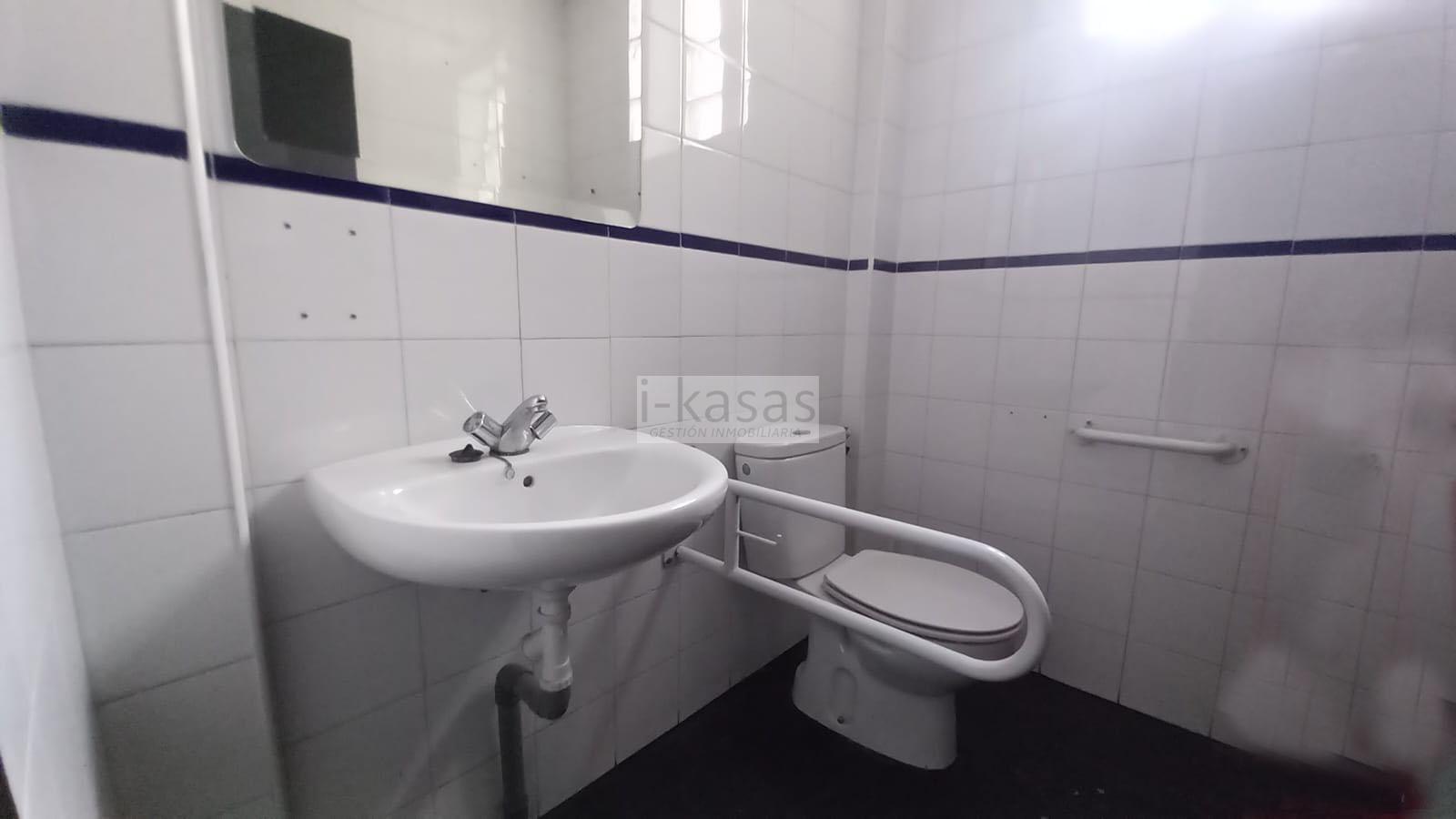 Venta de local comercial en Jerez de la Frontera