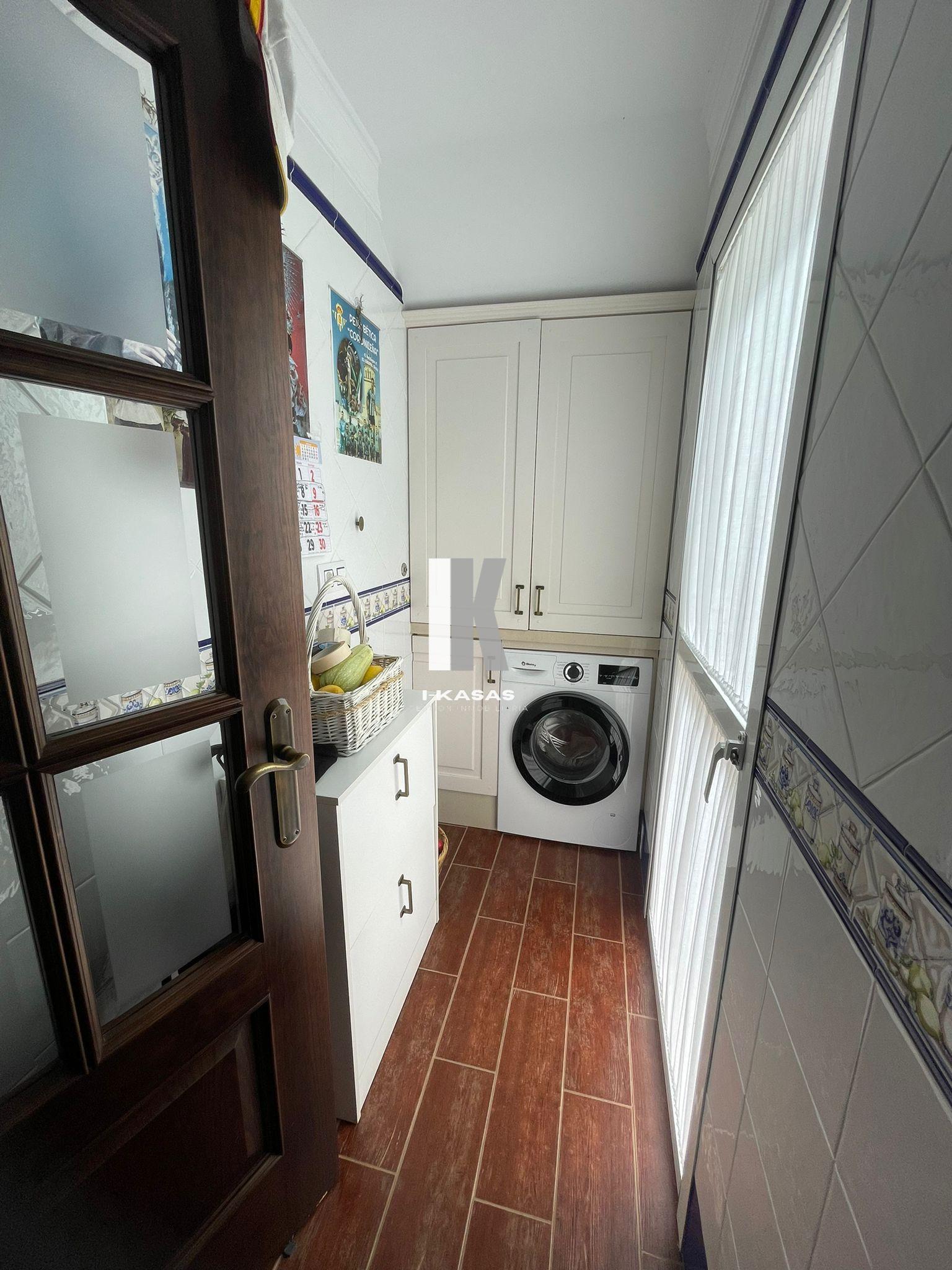 For sale of house in Jédula