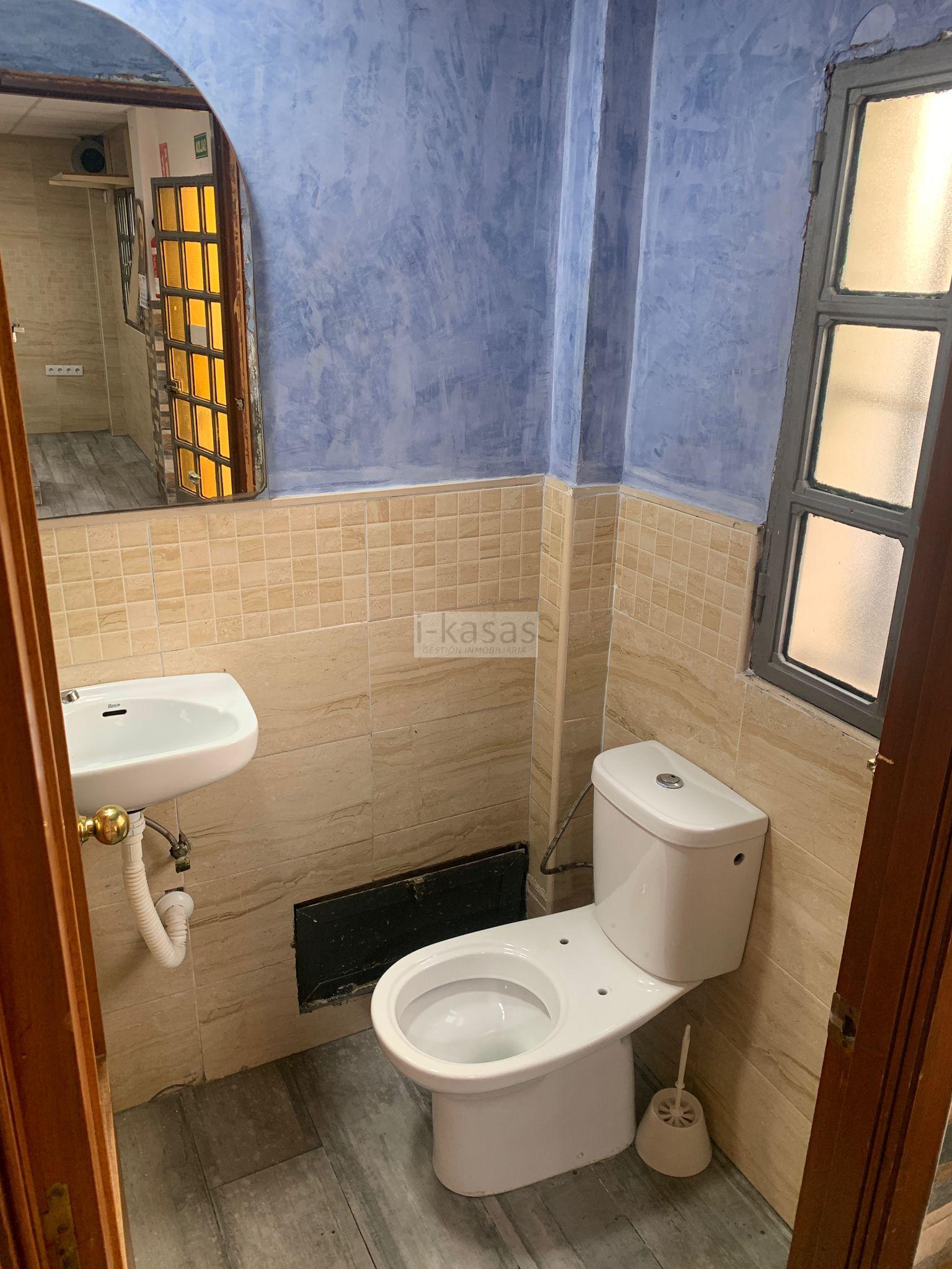 For sale of commercial in Jerez de la Frontera