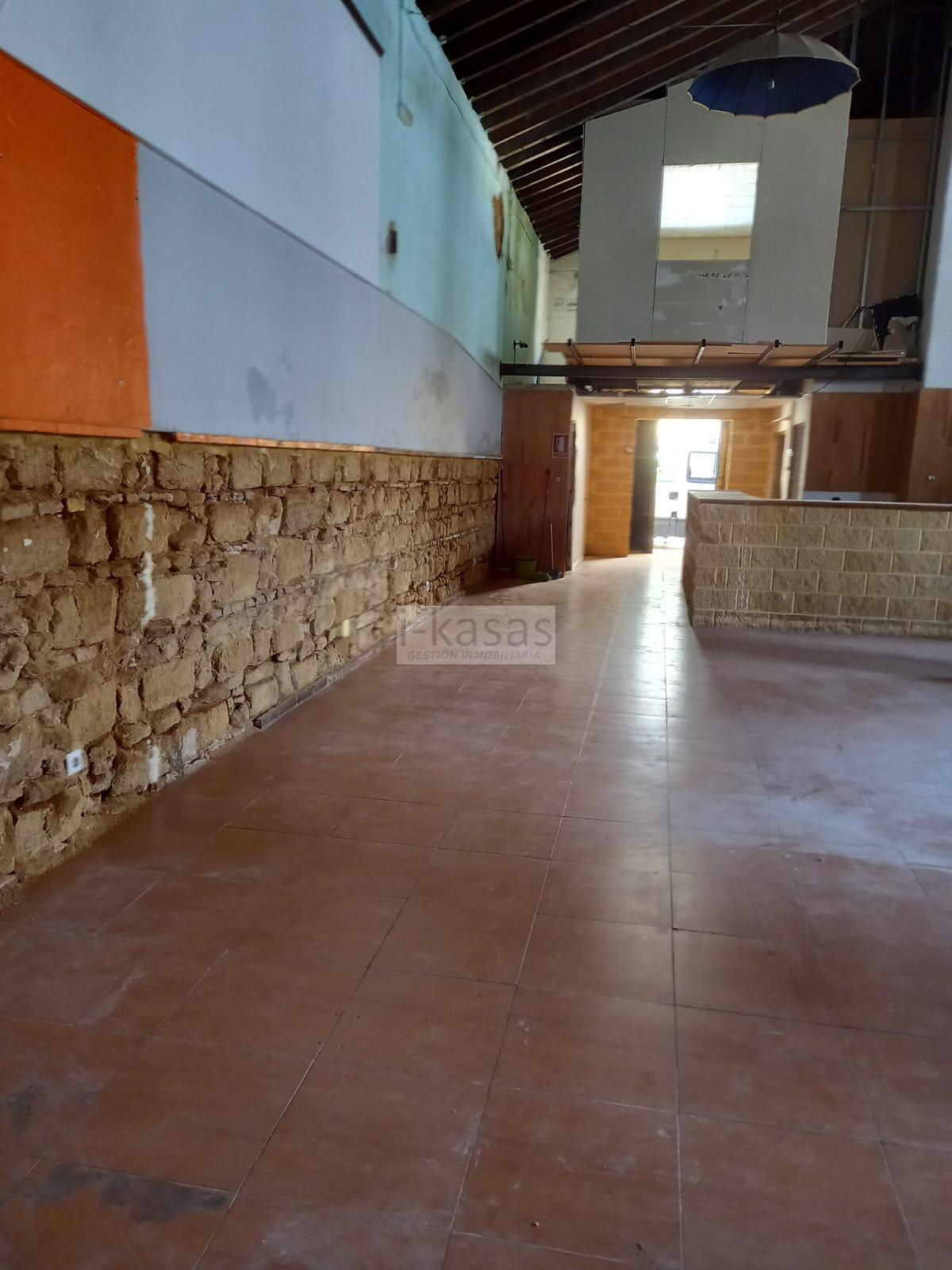 For sale of cellar in Jerez de la Frontera