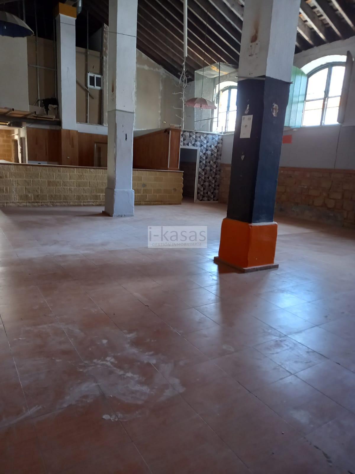 For sale of cellar in Jerez de la Frontera