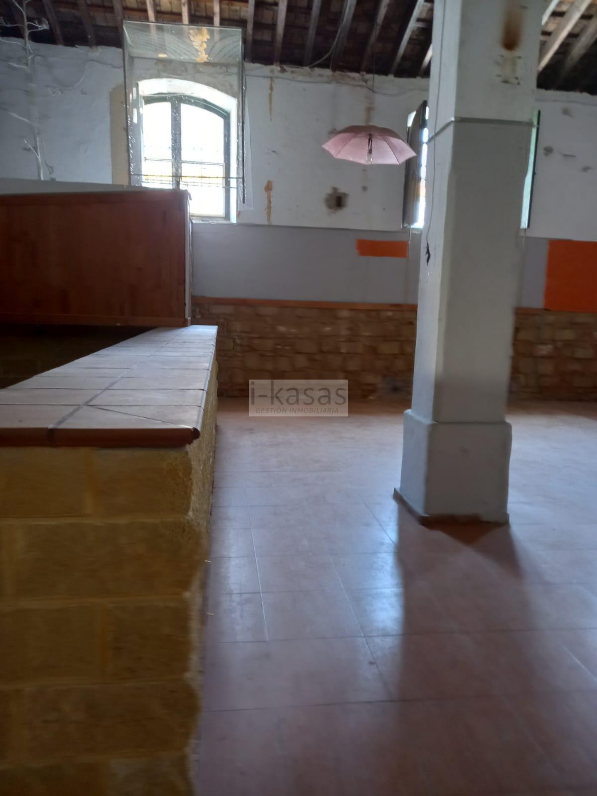For sale of cellar in Jerez de la Frontera