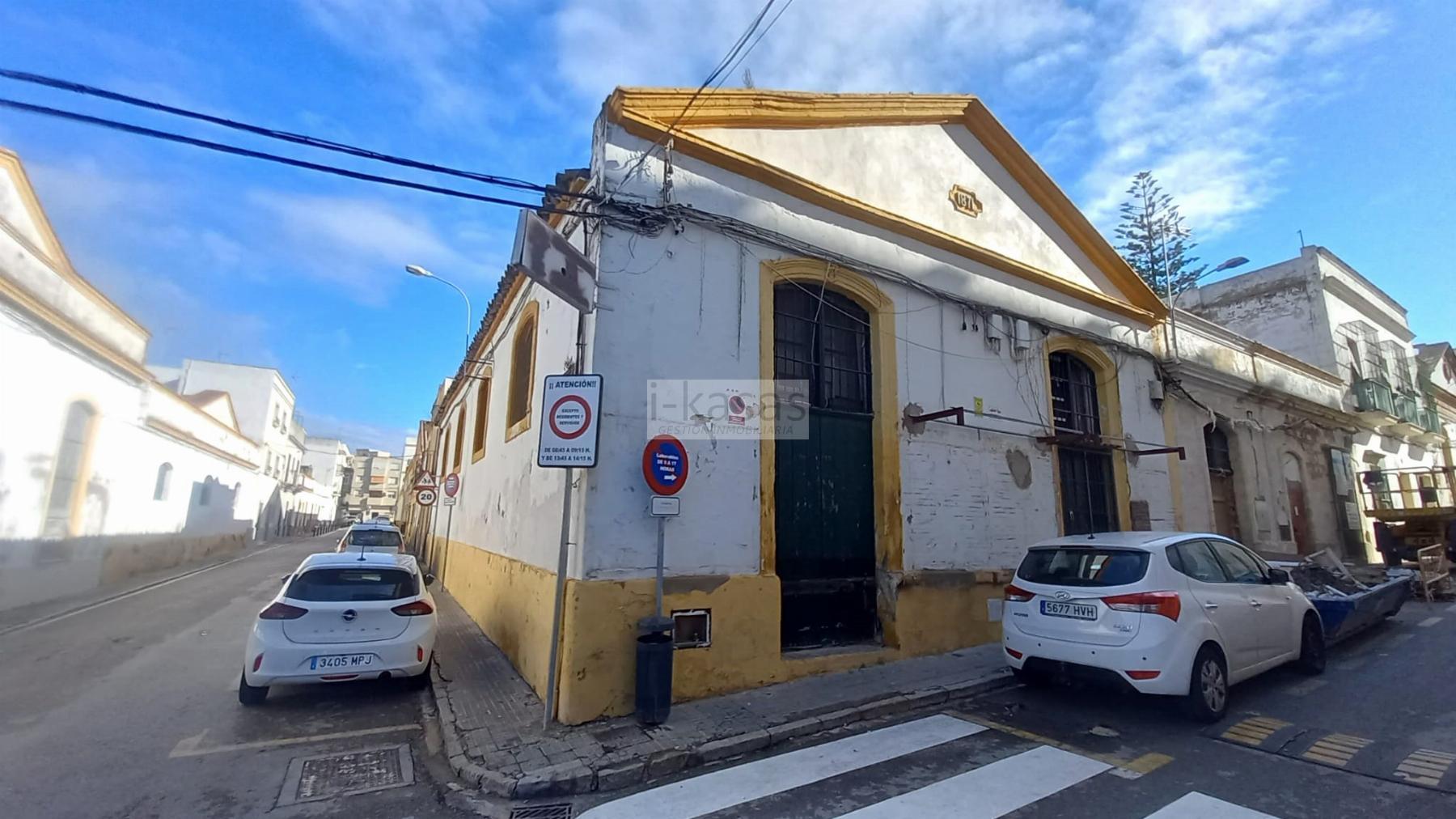 For sale of cellar in Jerez de la Frontera