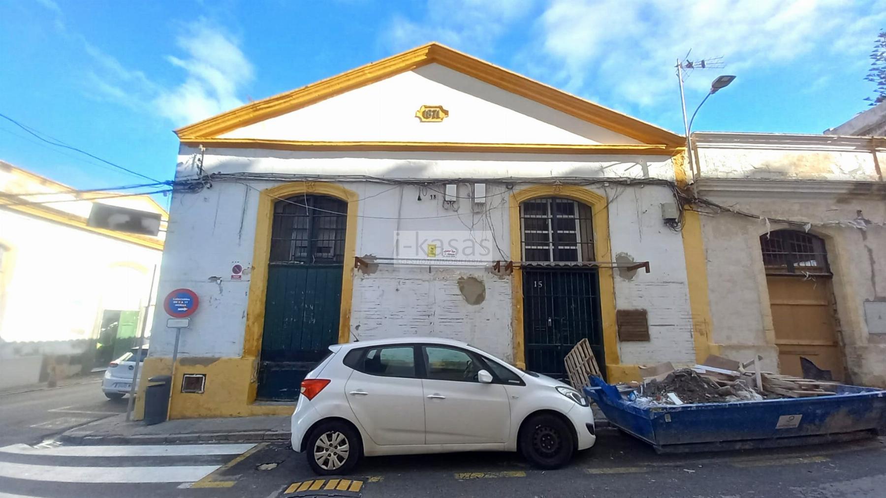 For sale of cellar in Jerez de la Frontera