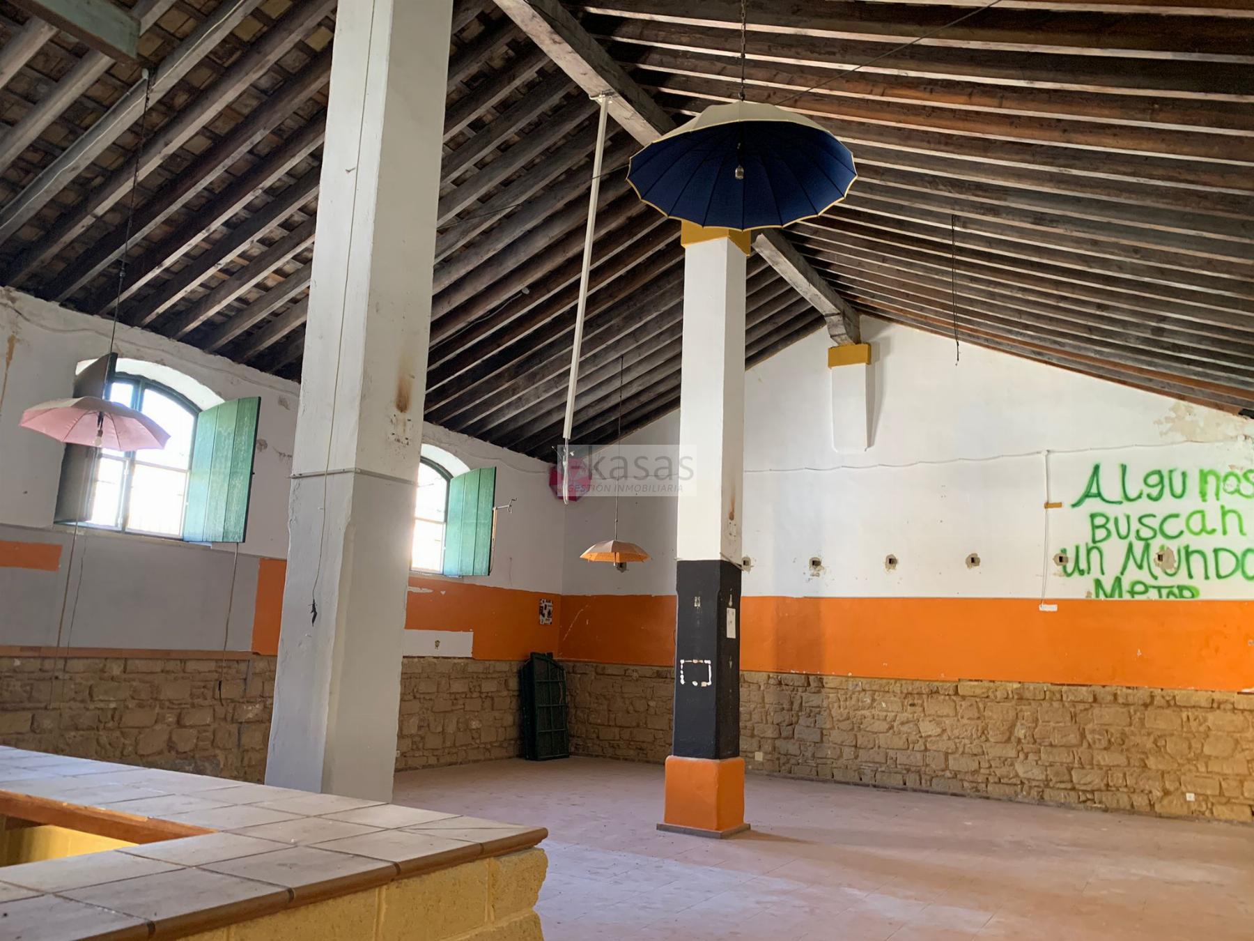 For sale of cellar in Jerez de la Frontera
