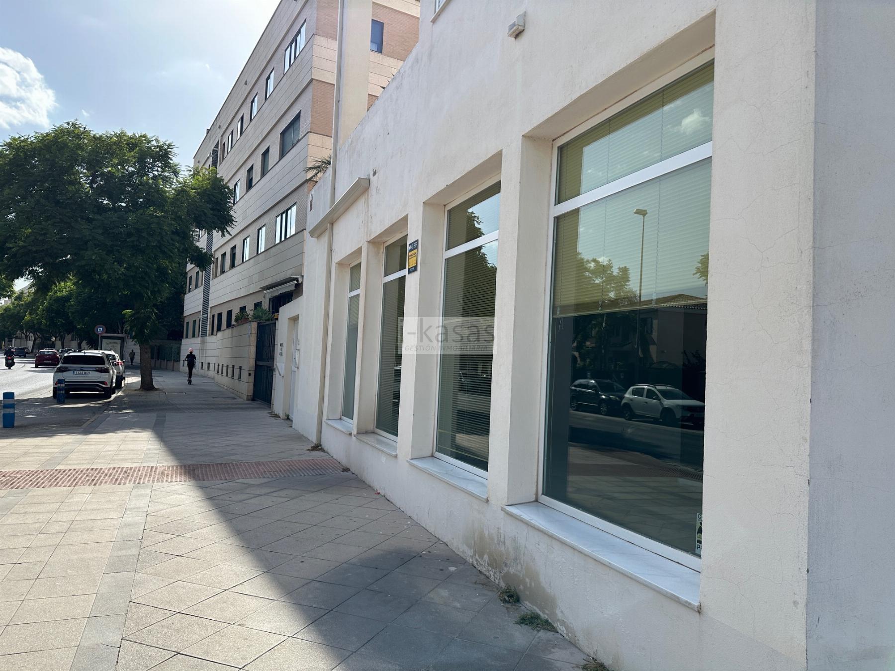 For sale of commercial in Jerez de la Frontera