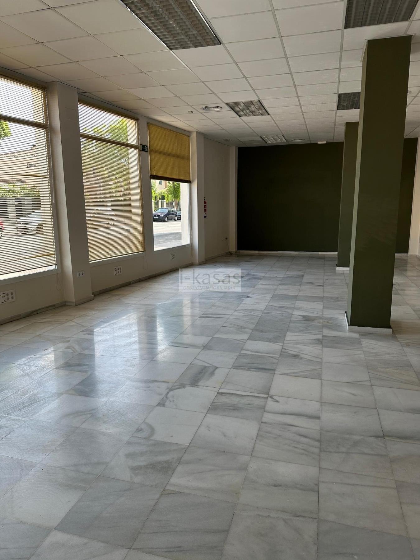 For sale of commercial in Jerez de la Frontera