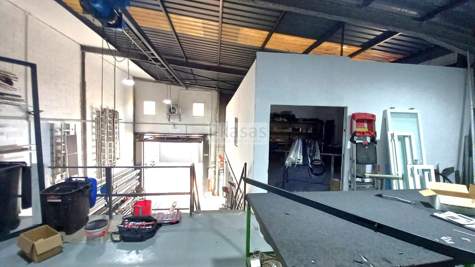For sale of industrial plant/warehouse in Jerez de la Frontera