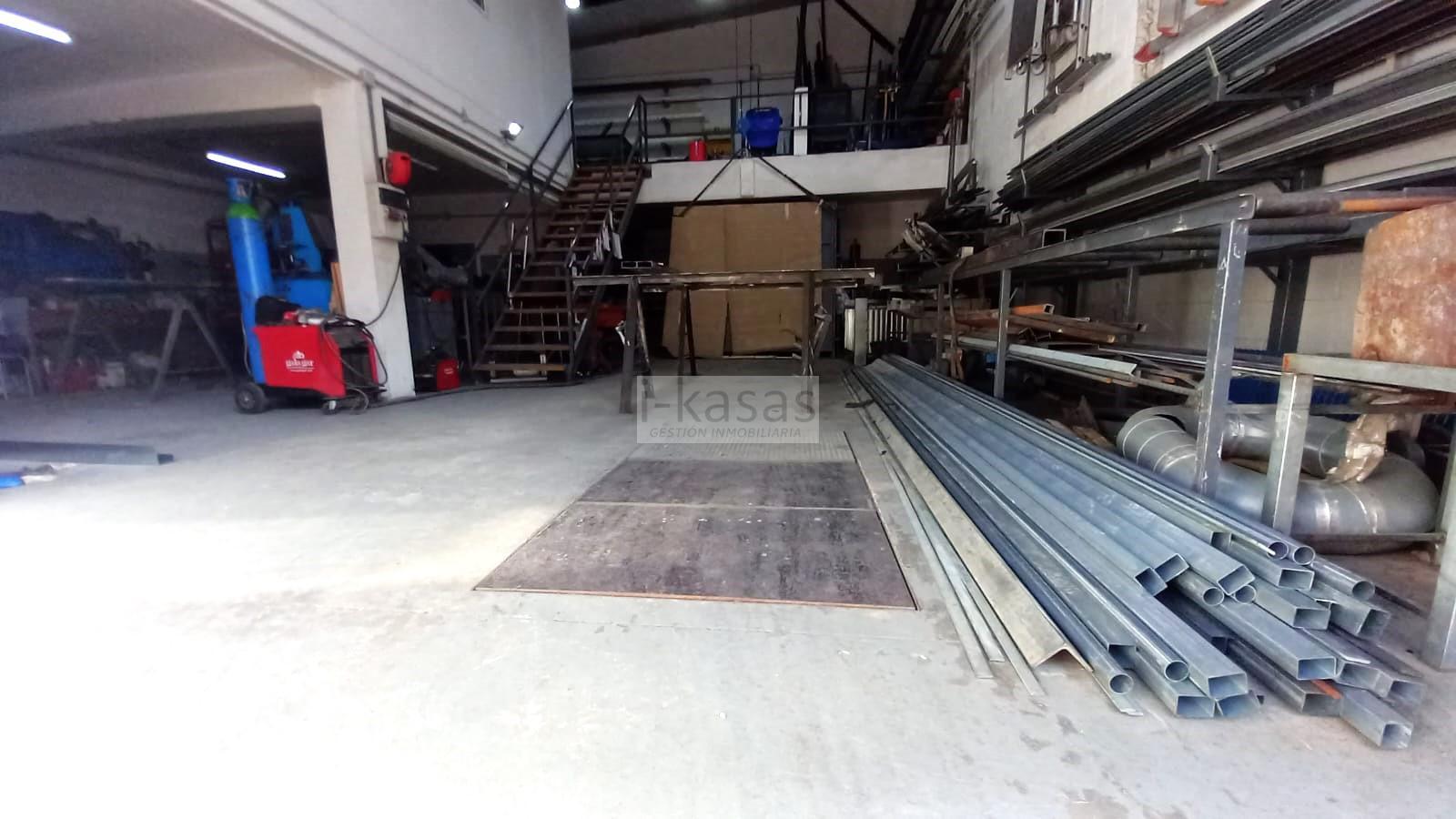 For sale of industrial plant/warehouse in Jerez de la Frontera