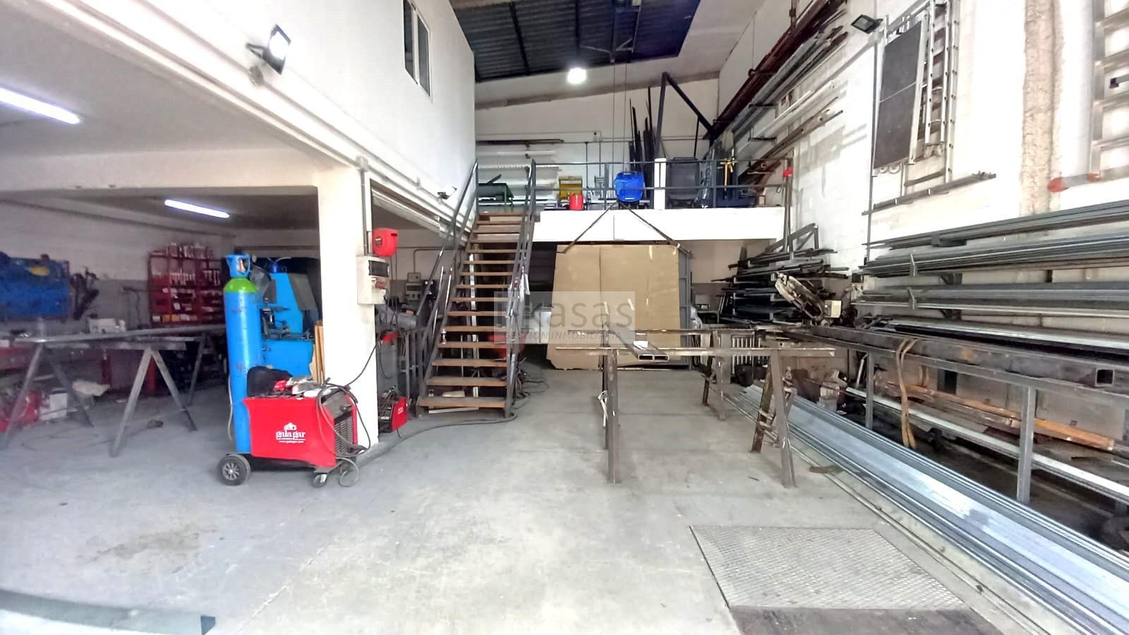 For sale of industrial plant/warehouse in Jerez de la Frontera