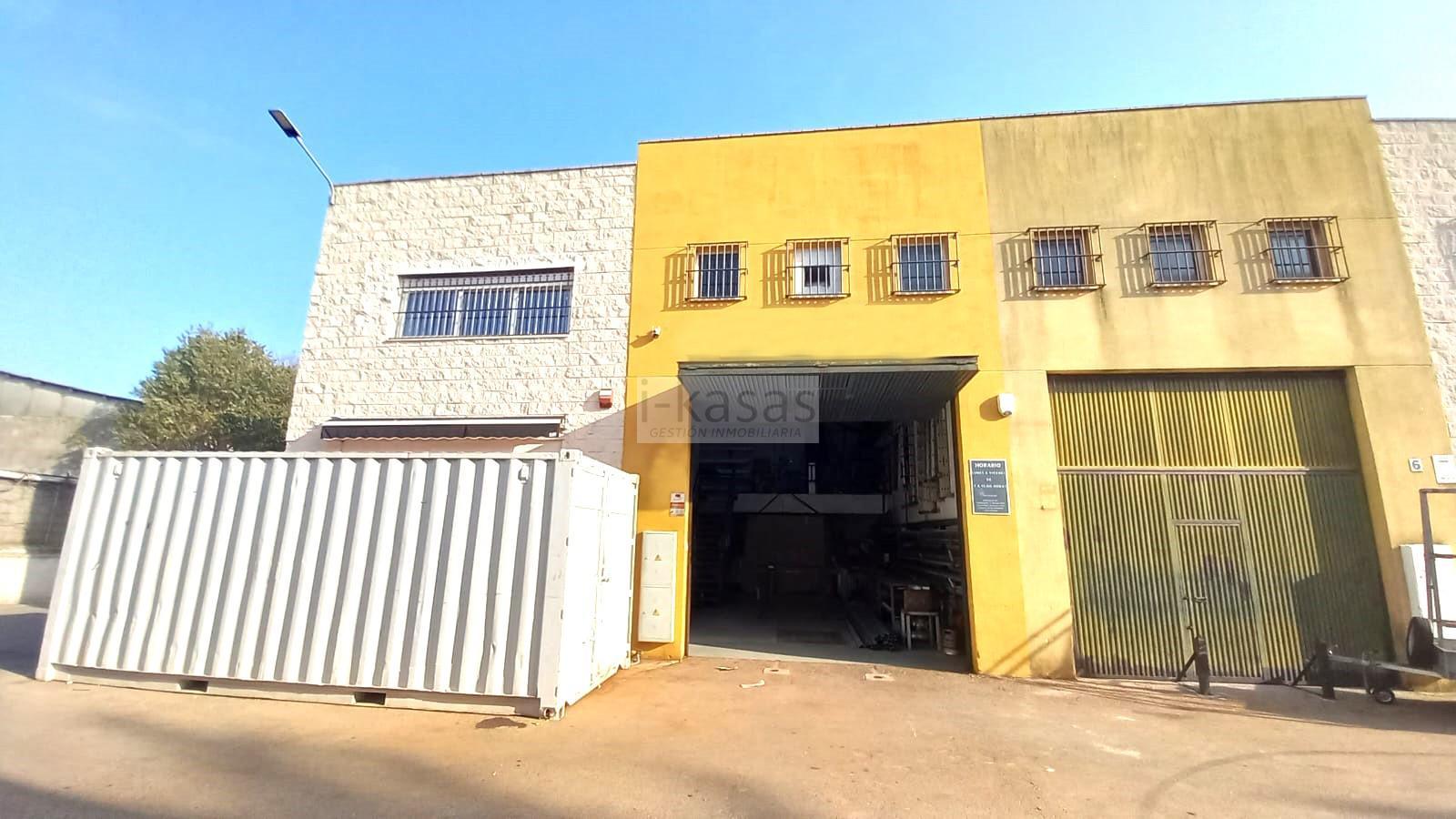 For sale of industrial plant/warehouse in Jerez de la Frontera