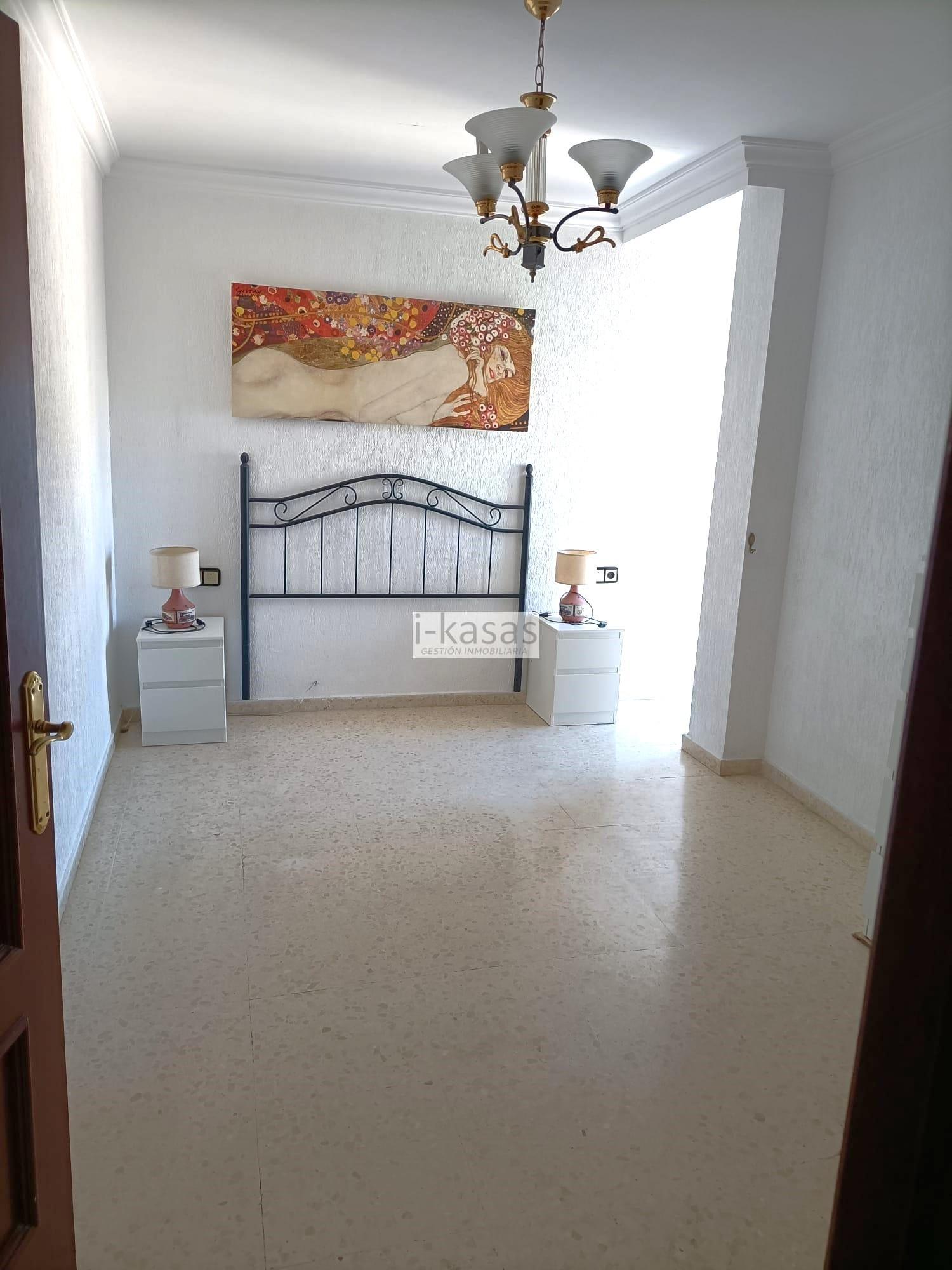 For sale of flat in Jerez de la Frontera