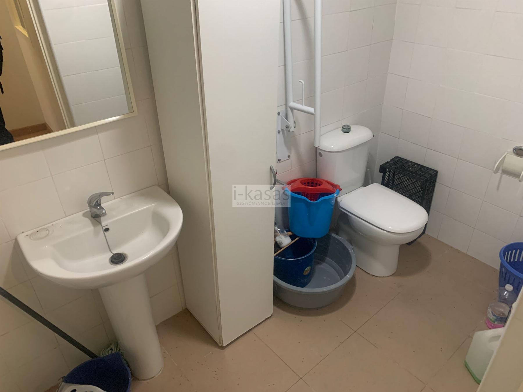 For sale of commercial in Jerez de la Frontera
