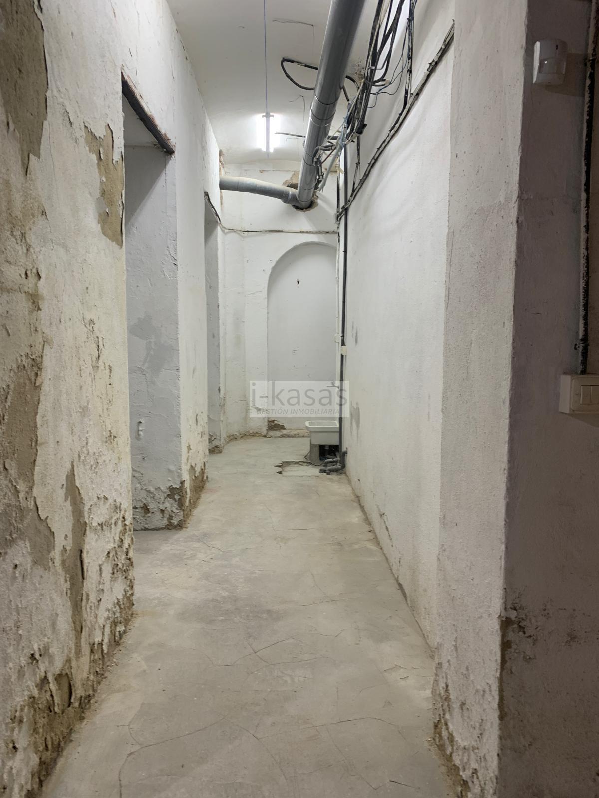 For rent of commercial in Jerez de la Frontera