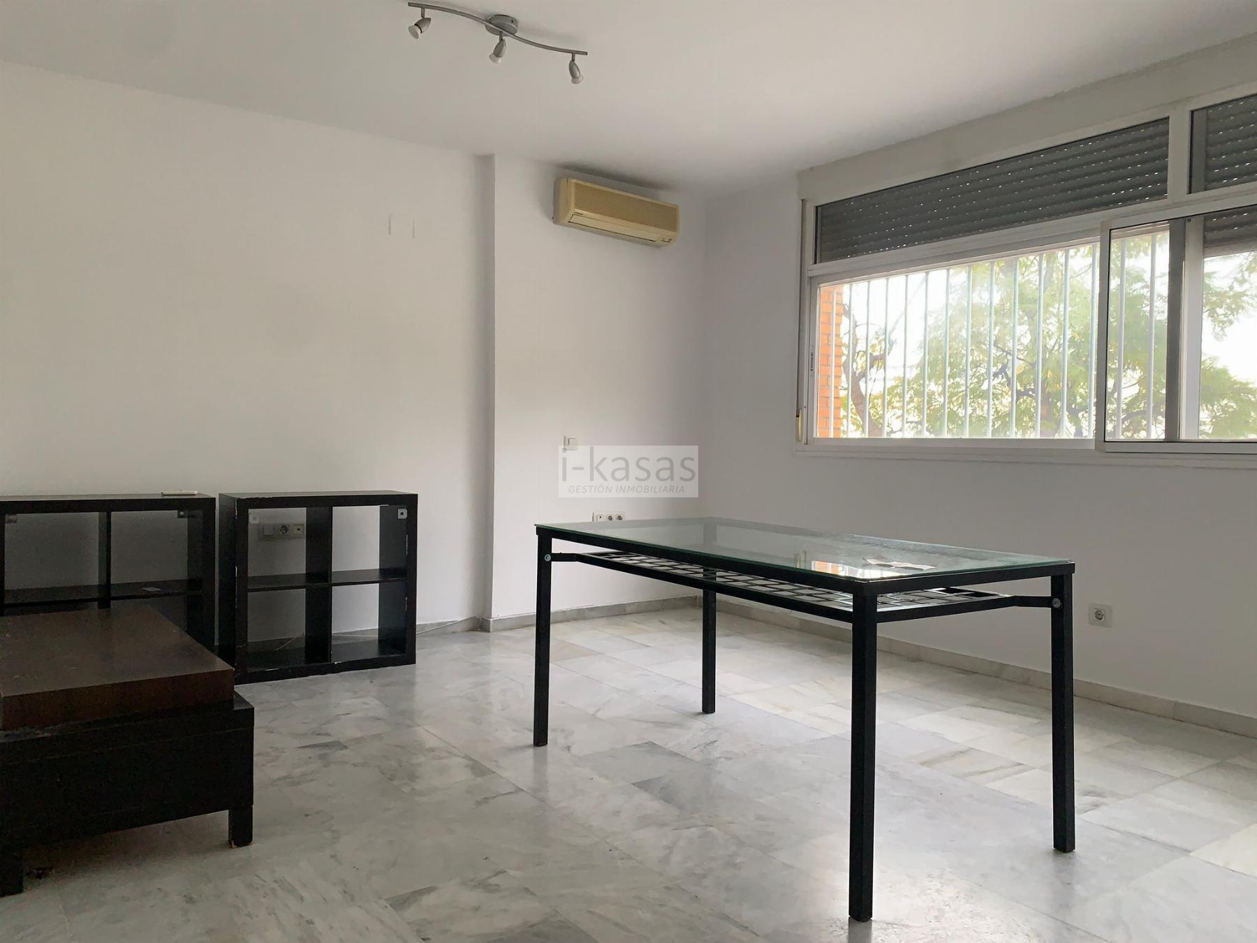 For sale of flat in Jerez de la Frontera