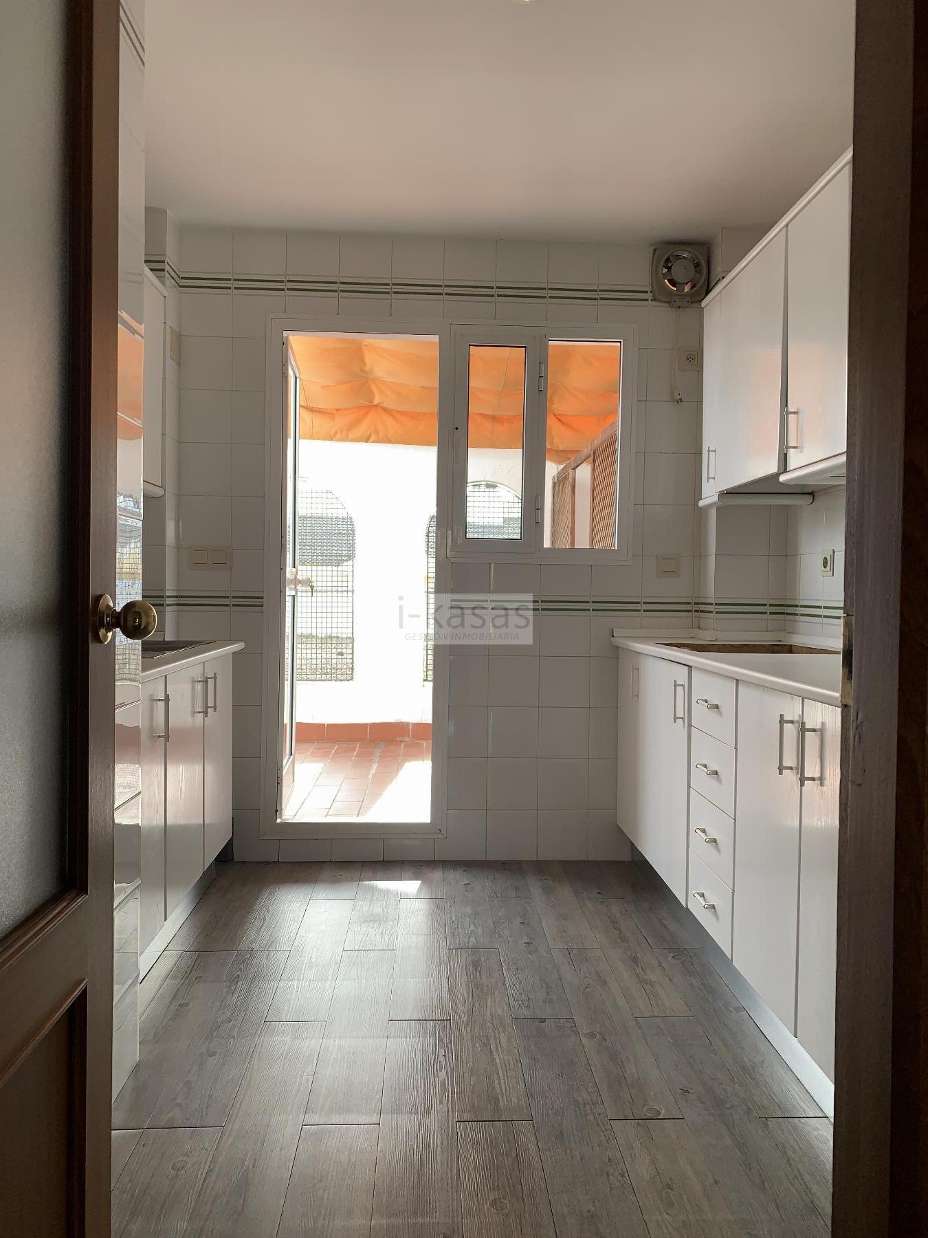 For sale of flat in Jerez de la Frontera