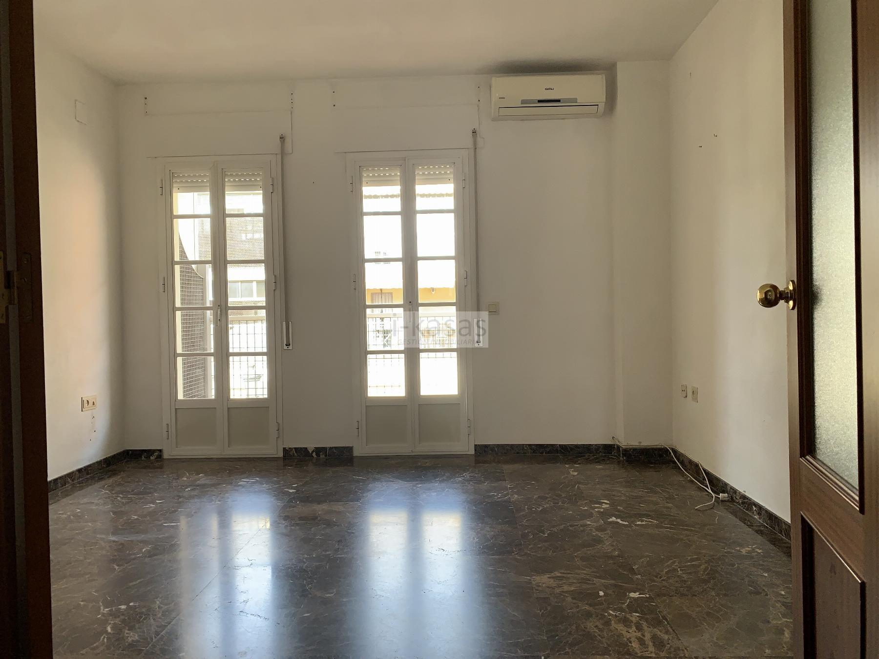 For sale of flat in Jerez de la Frontera