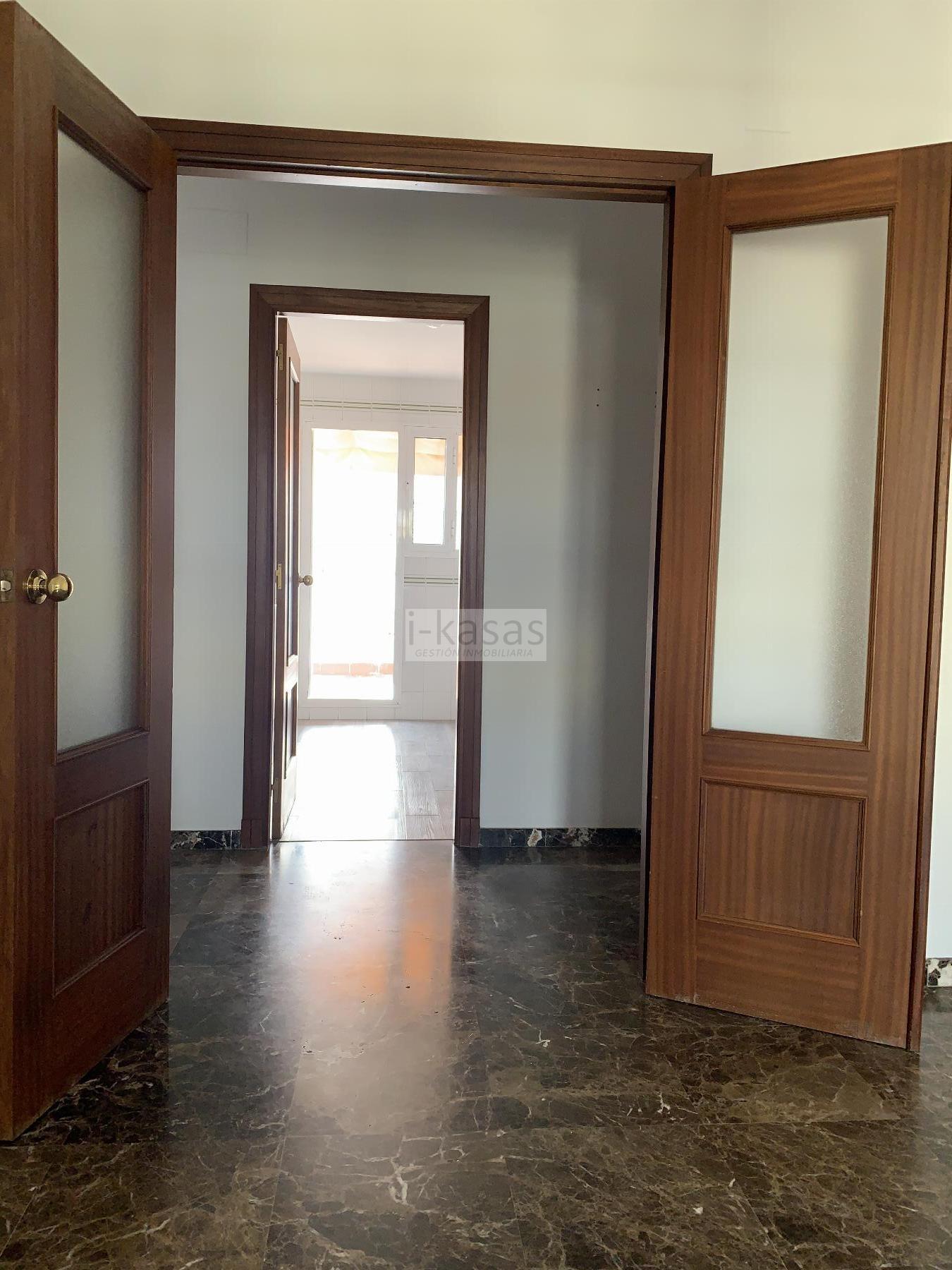 For sale of flat in Jerez de la Frontera