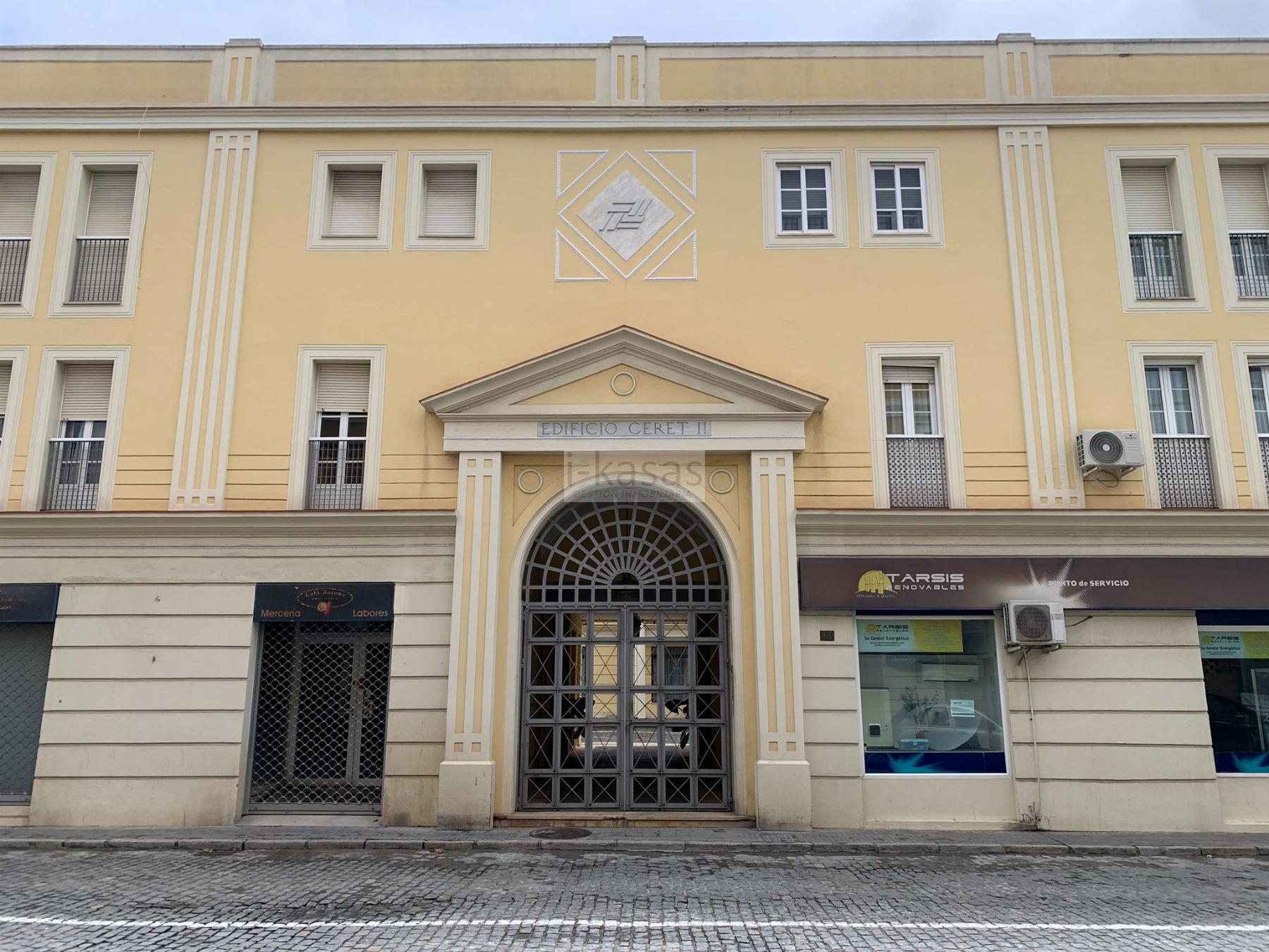 For sale of flat in Jerez de la Frontera