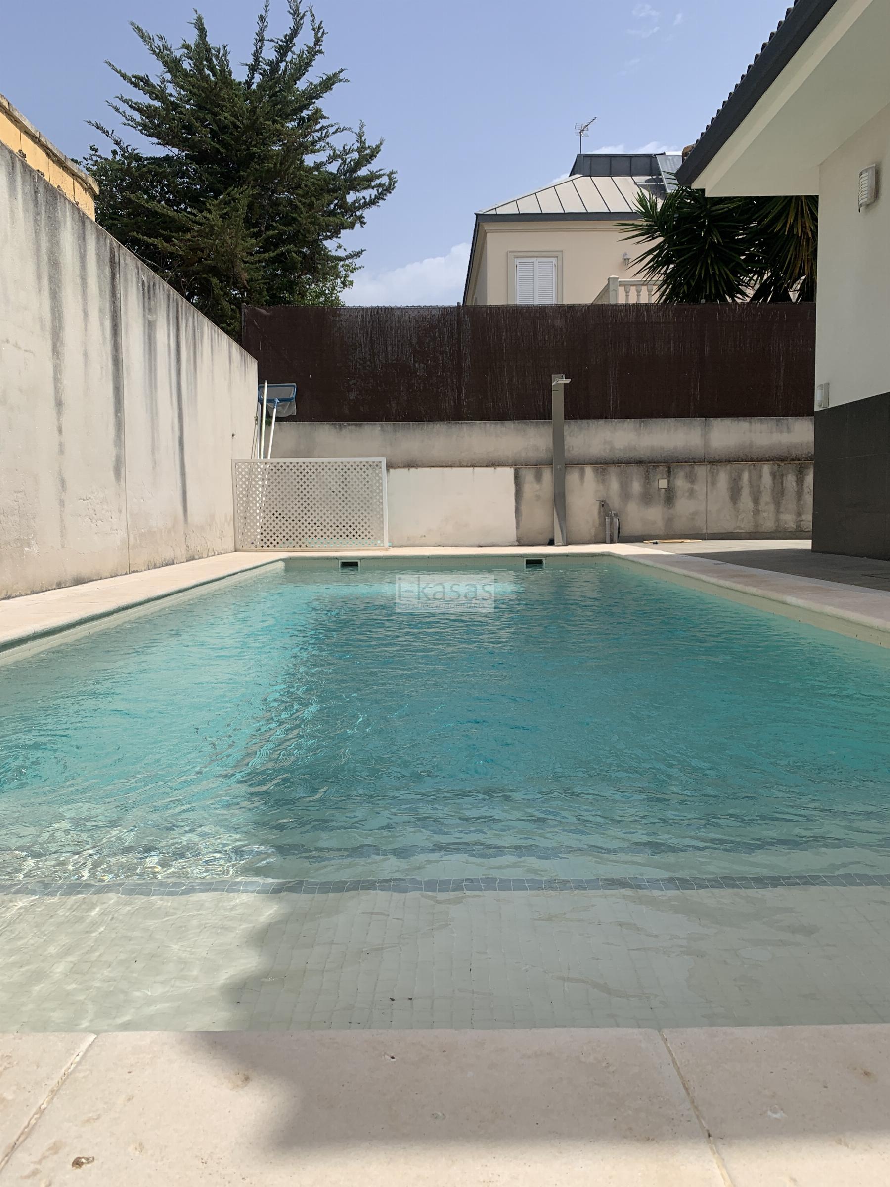 For sale of chalet in Jerez de la Frontera