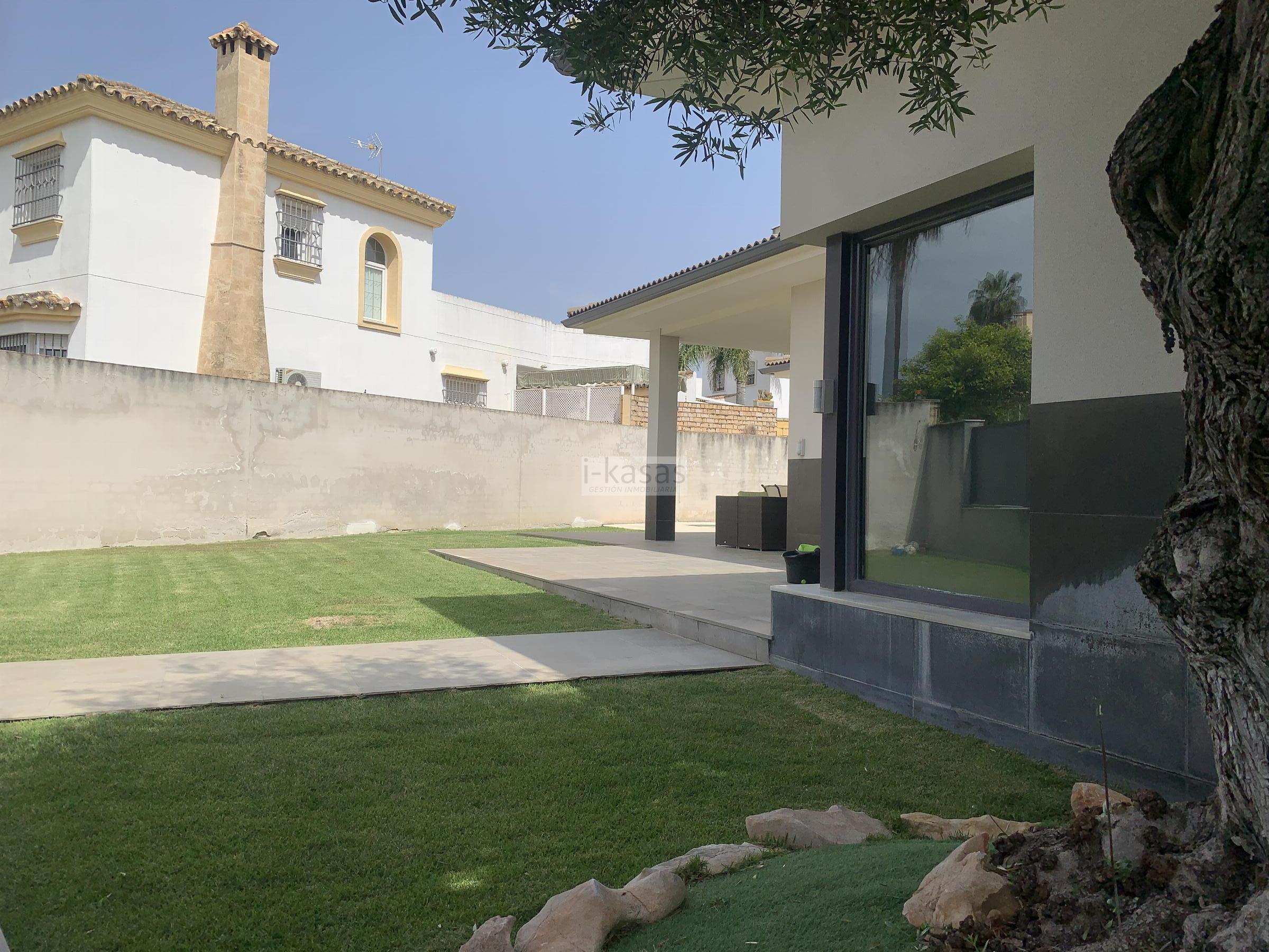 For sale of chalet in Jerez de la Frontera