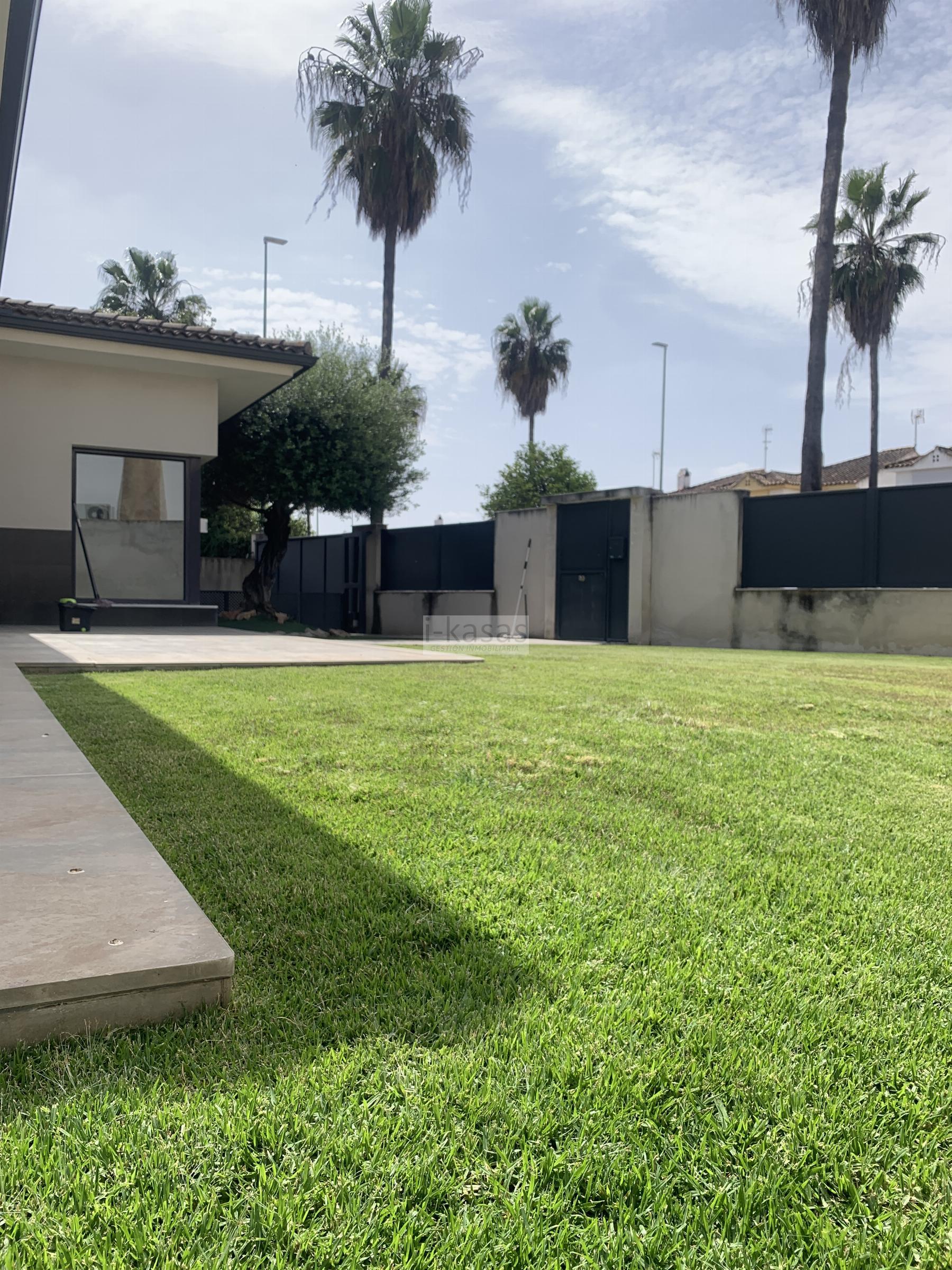 For sale of chalet in Jerez de la Frontera