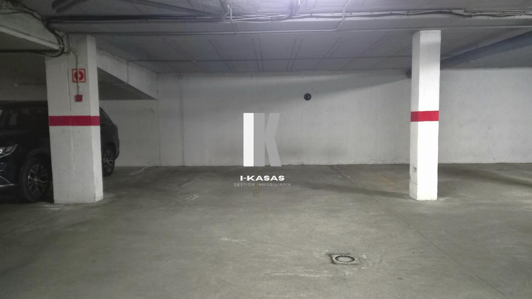 For sale of garage in Jerez de la Frontera