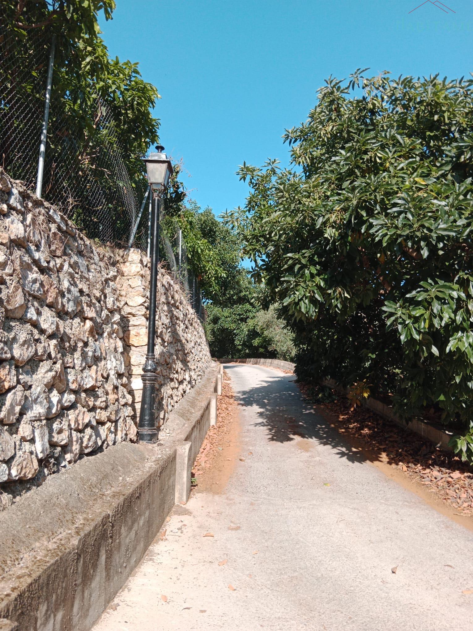 Venta de terreno en Jete