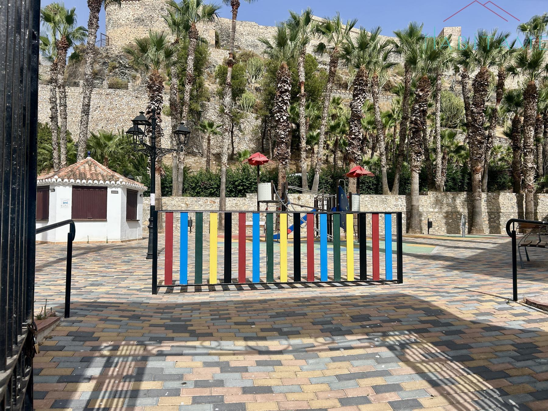 Venta de piso en Almuñécar