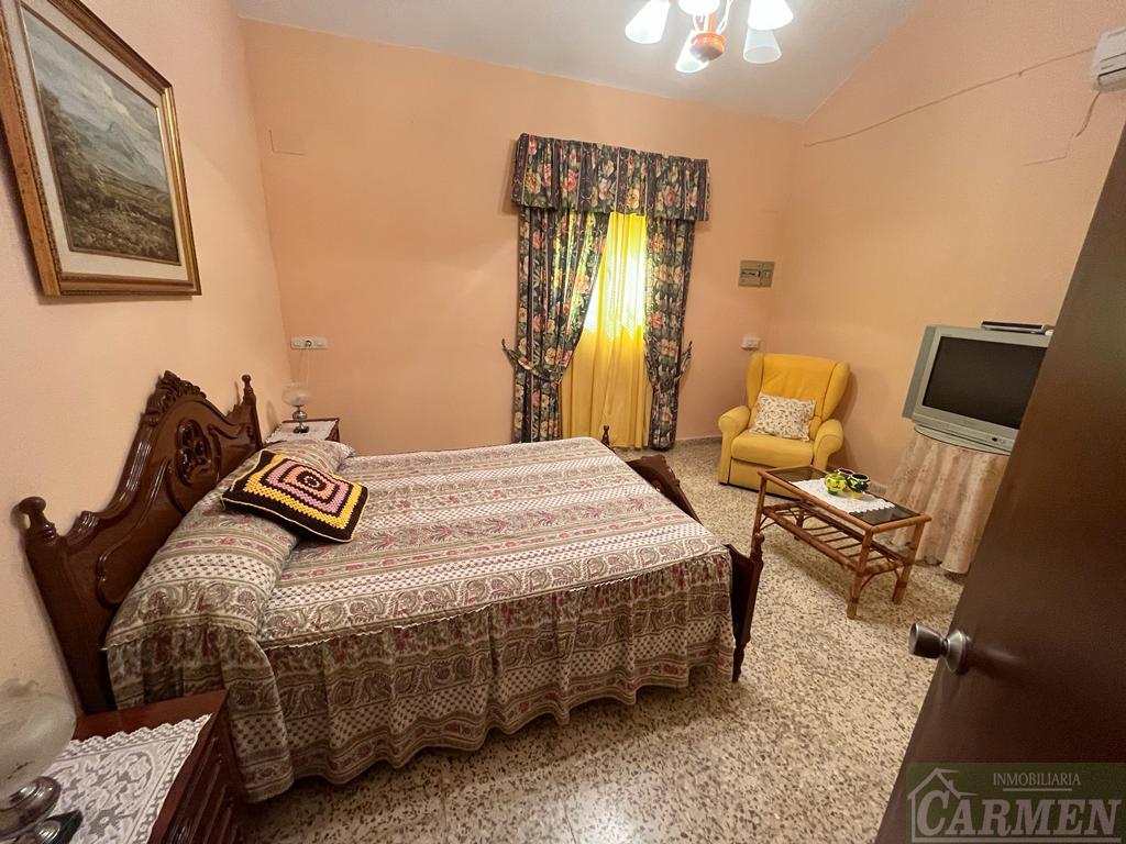 For sale of house in San José del Valle