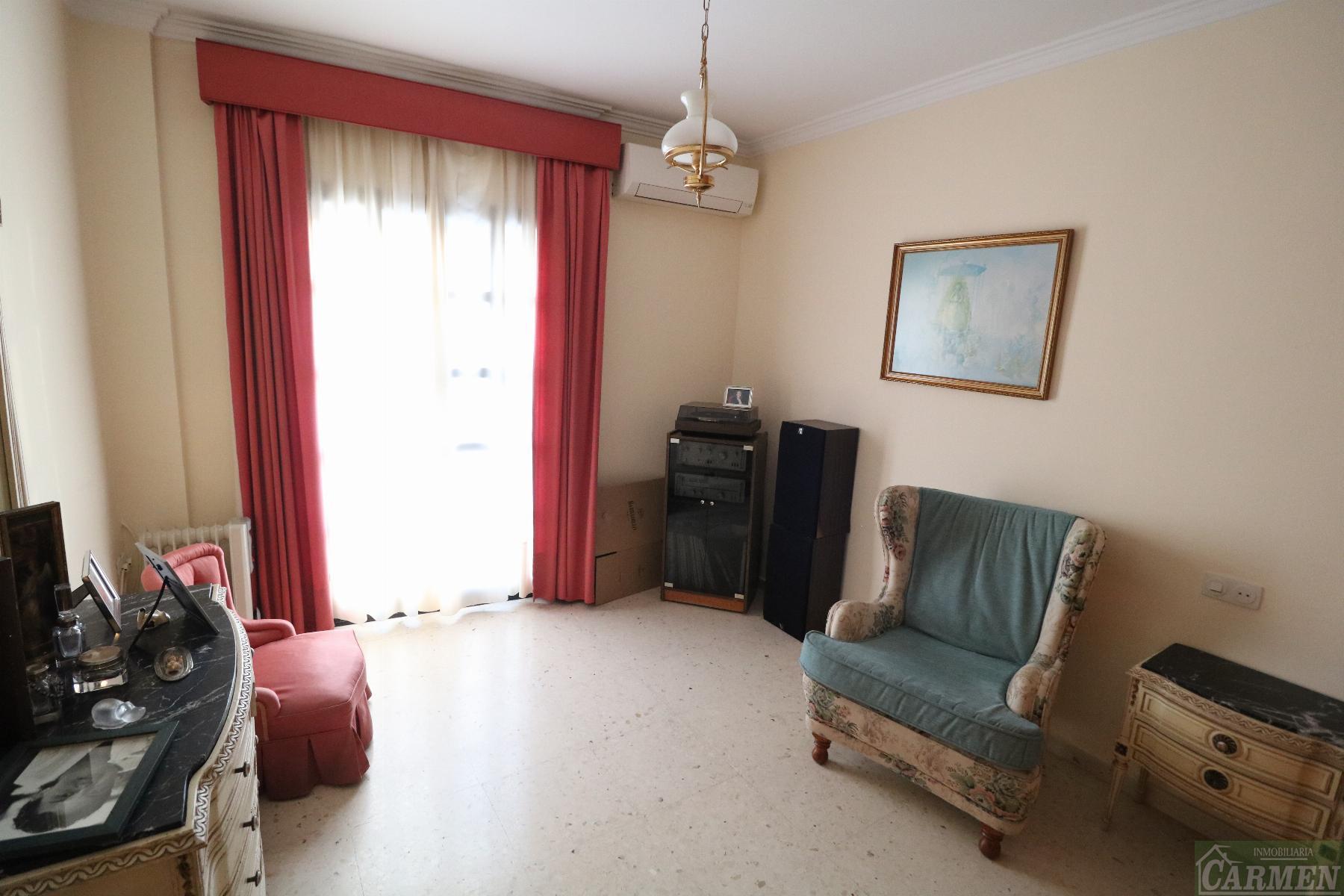 For sale of flat in Jerez de la Frontera