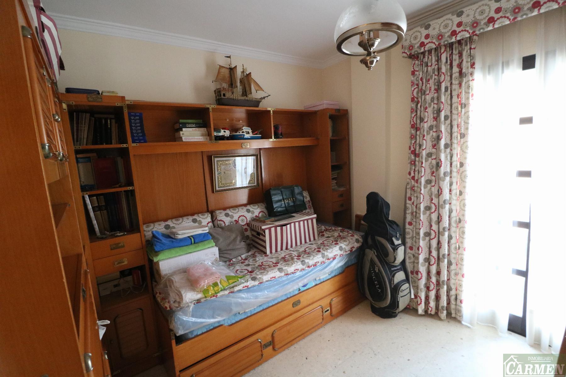 For sale of flat in Jerez de la Frontera
