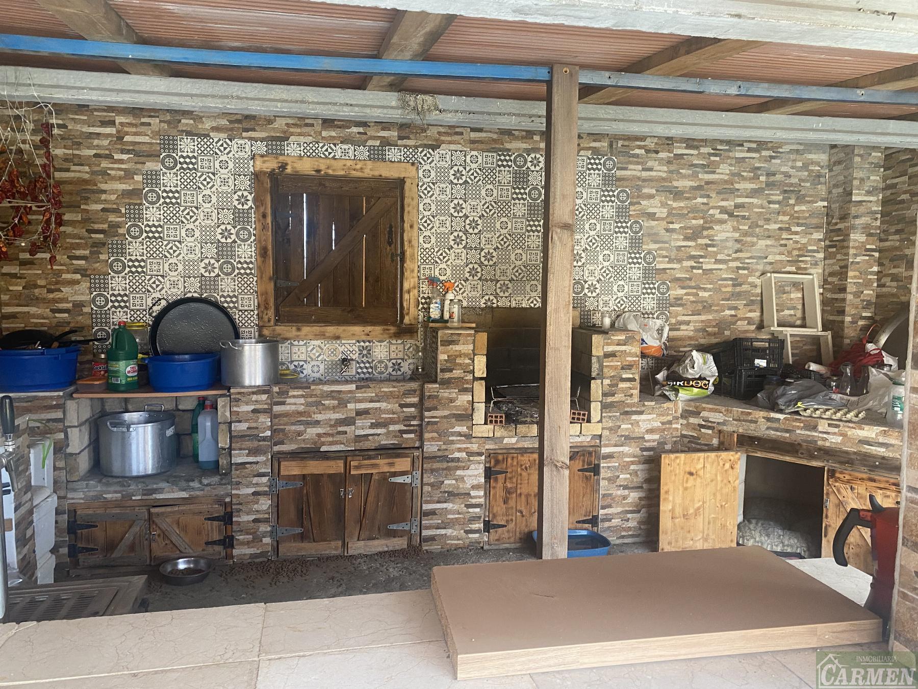 For sale of house in Jédula