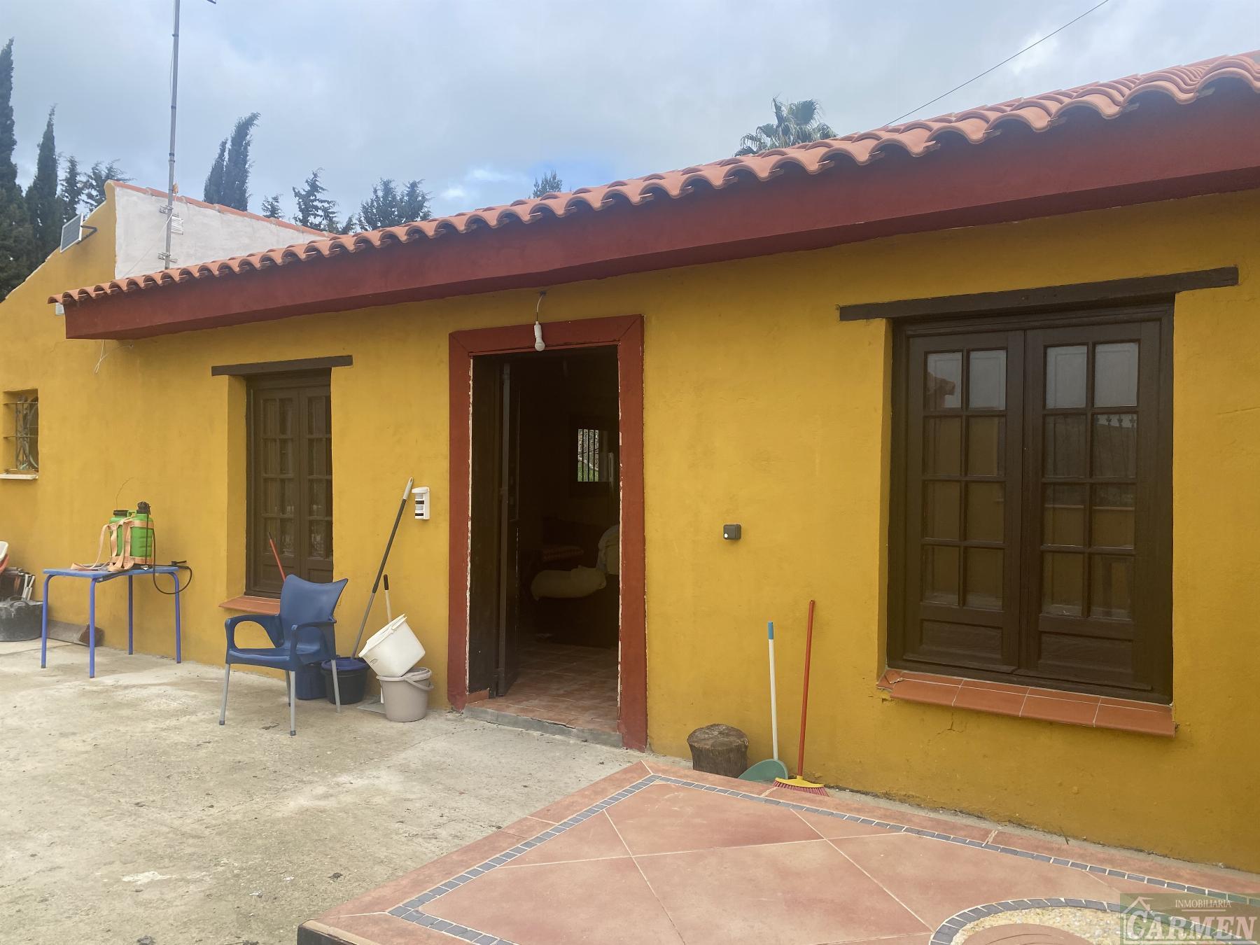 For sale of house in Jédula