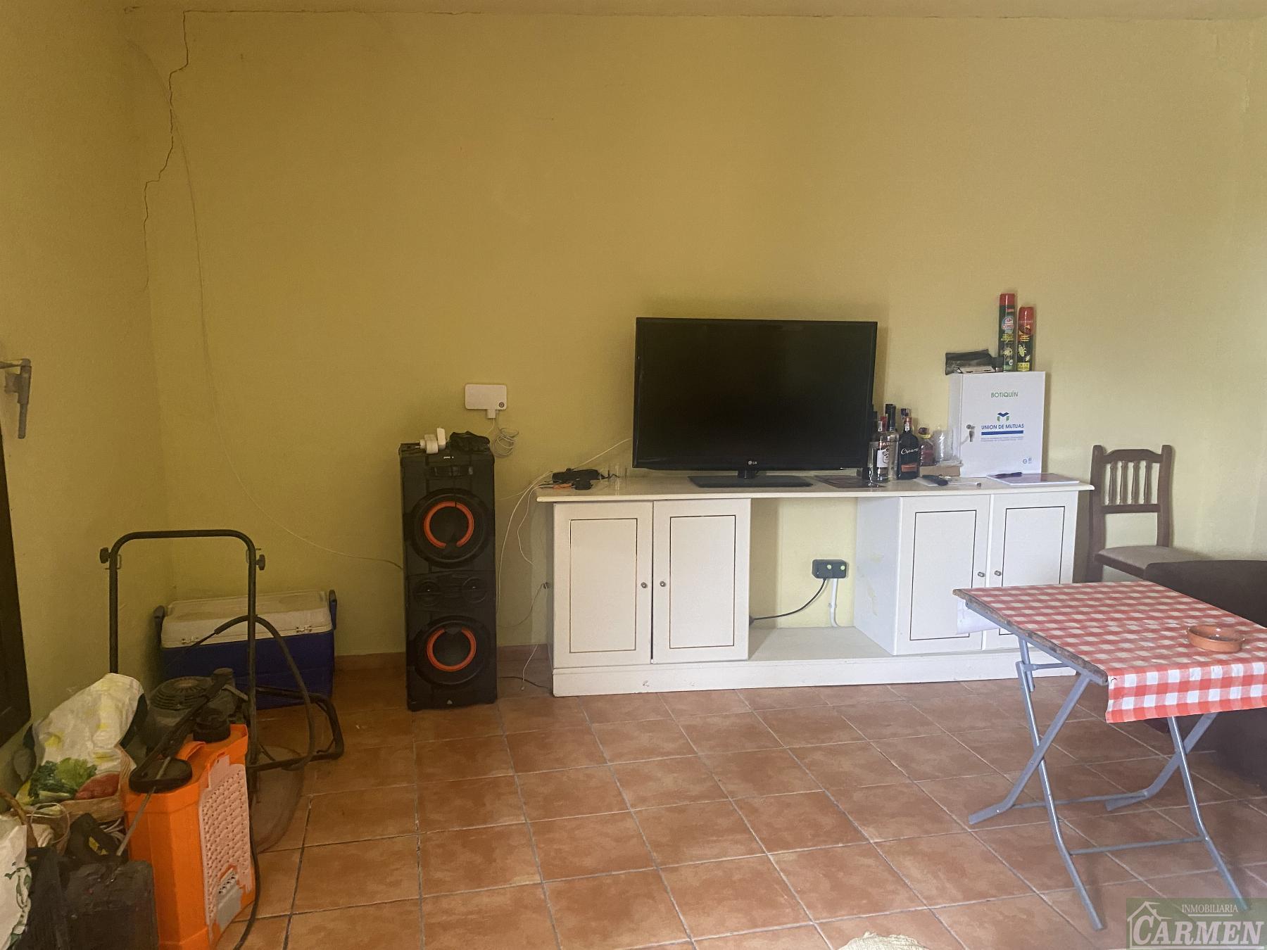 For sale of house in Jédula