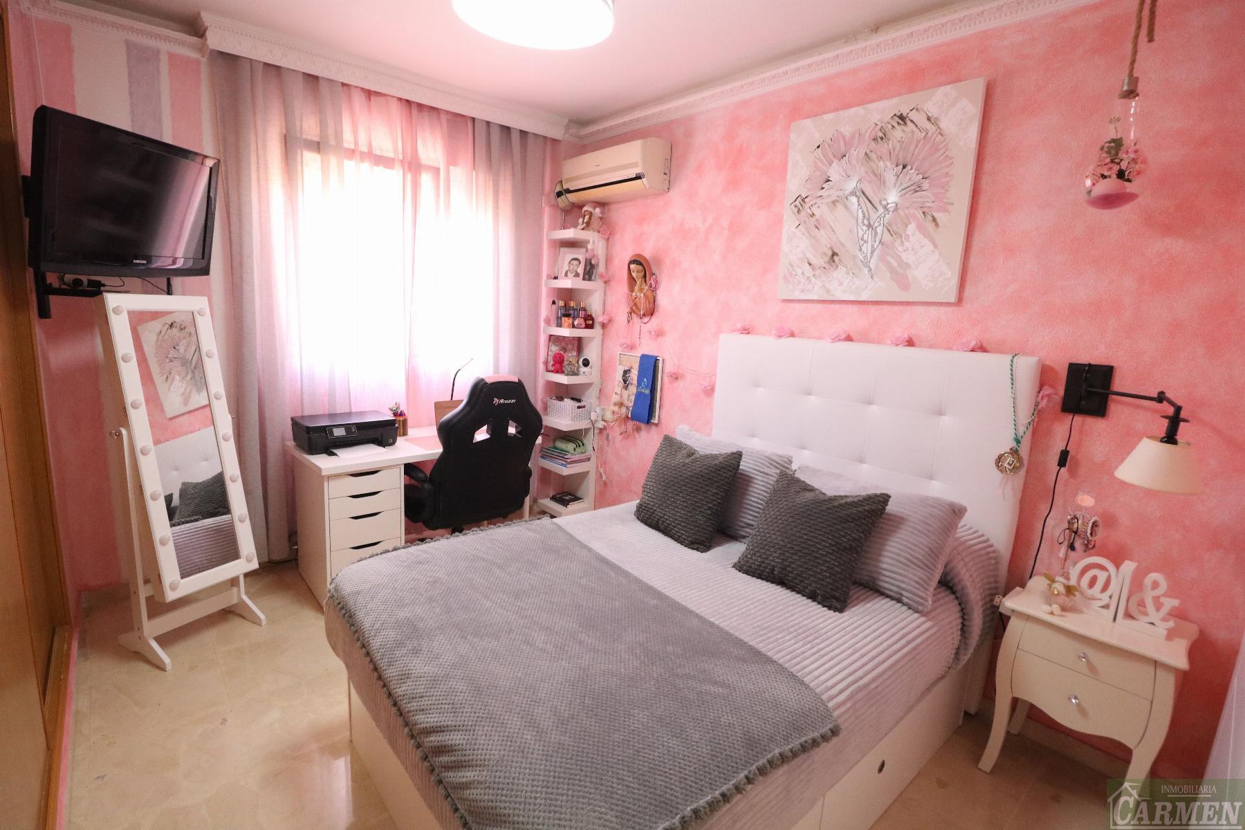 For sale of penthouse in Jerez de la Frontera