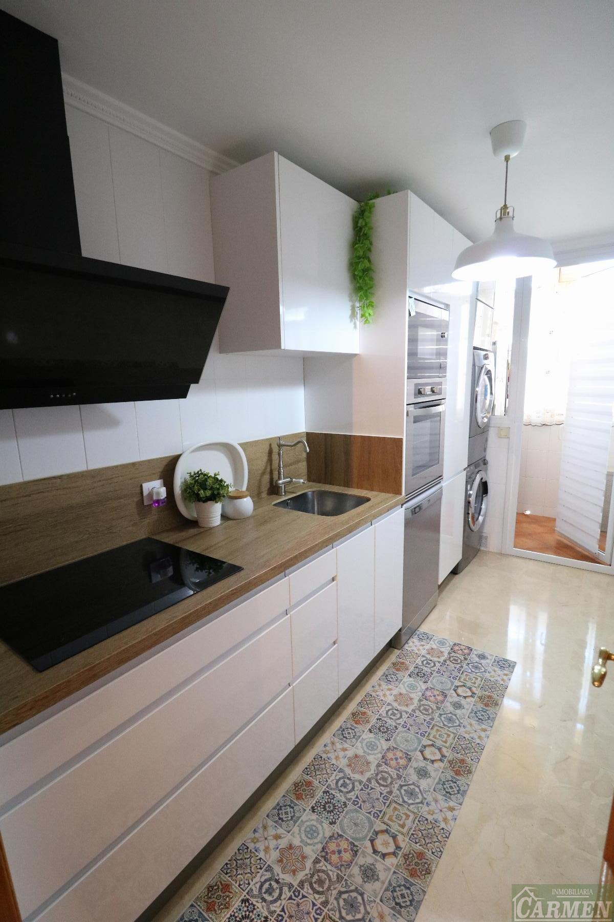 For sale of penthouse in Jerez de la Frontera