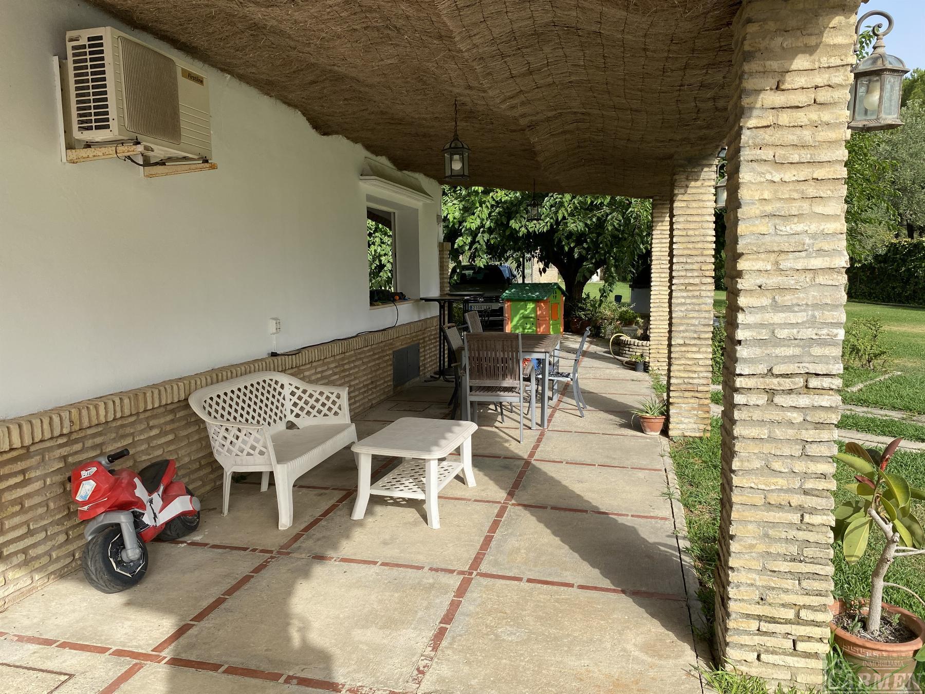 For sale of rural property in San José del Valle